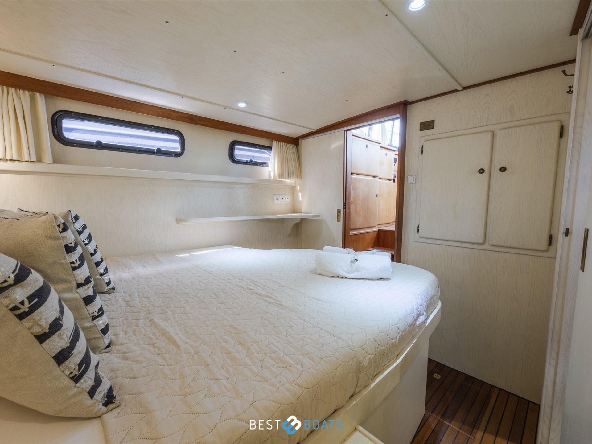 Linssen 37SE