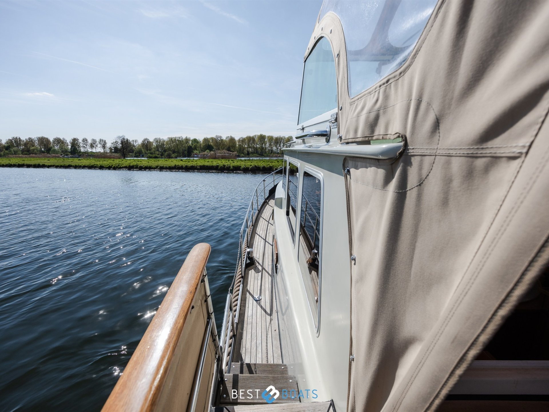 Linssen St. Jozef 1050 Salon