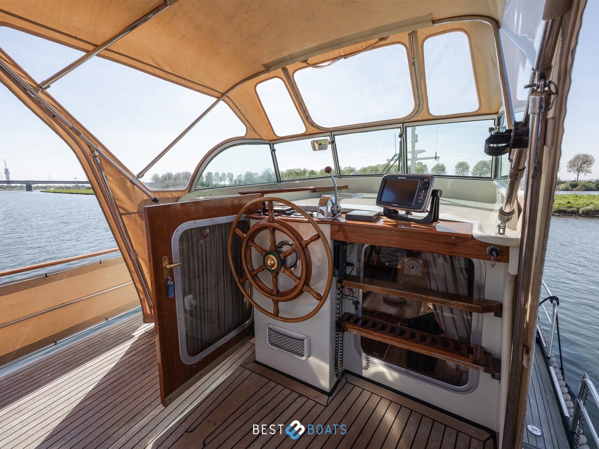 Linssen St. Jozef 1050 Salon