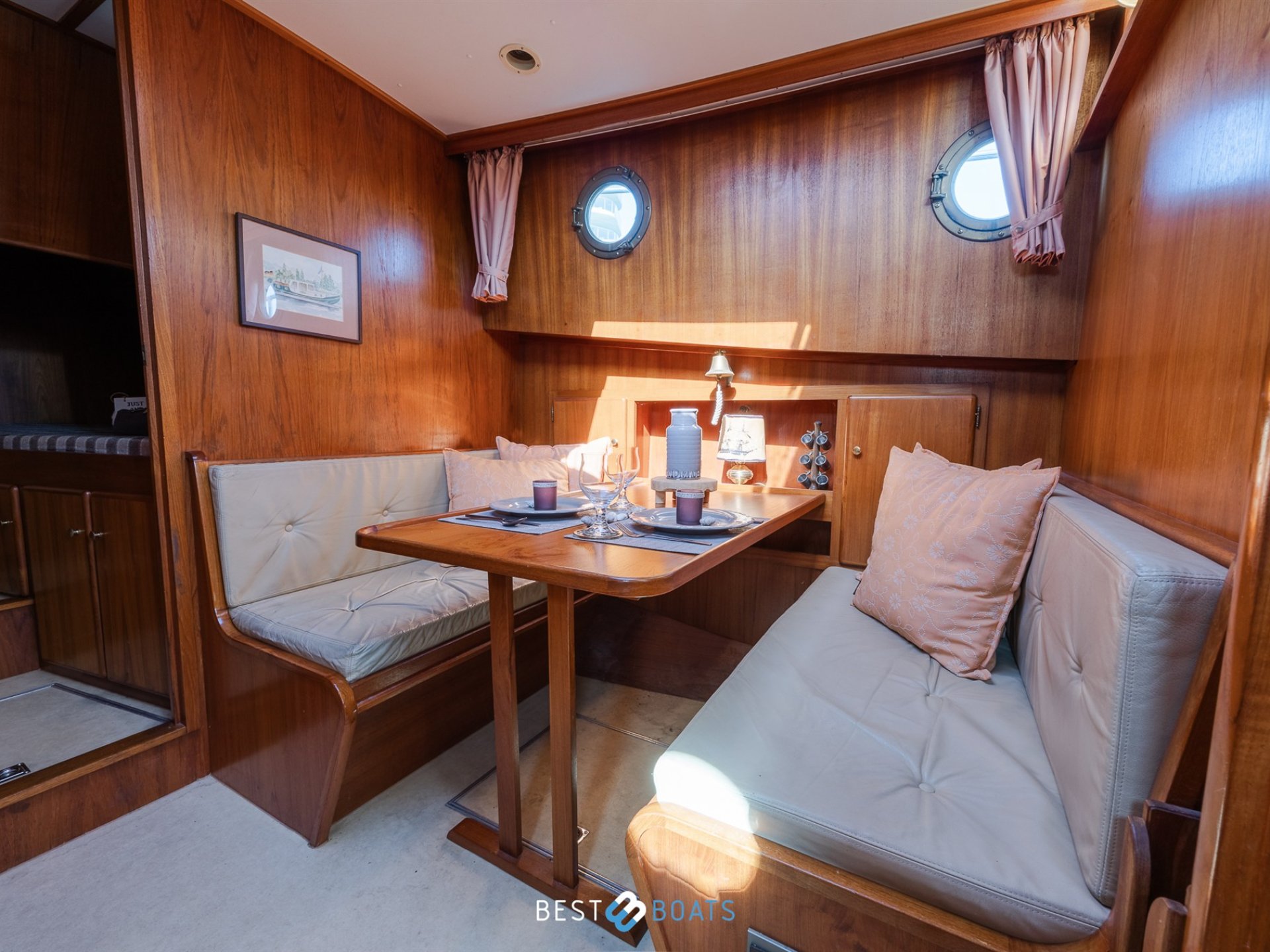 Linssen St. Jozef 1050 Salon