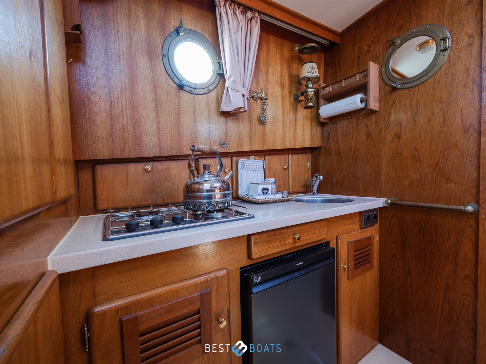 Linssen St. Jozef 1050 Salon