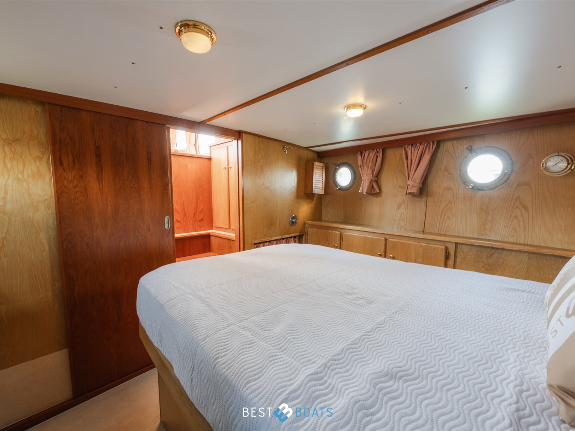 Linssen St. Jozef 1050 Salon