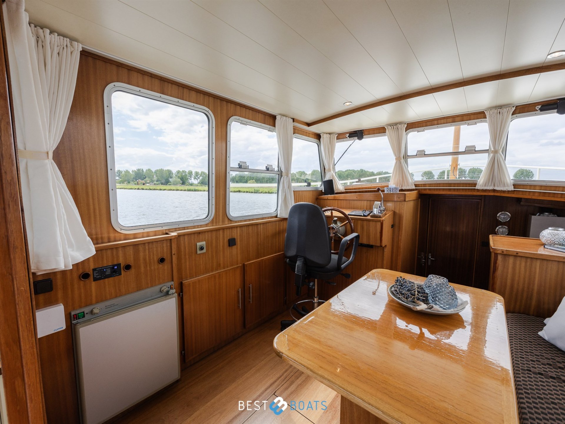 Vripack Yachting 965 OK