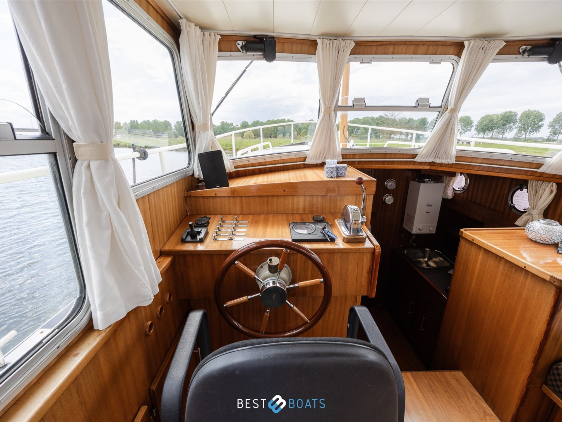 Vripack Yachting 965 OK