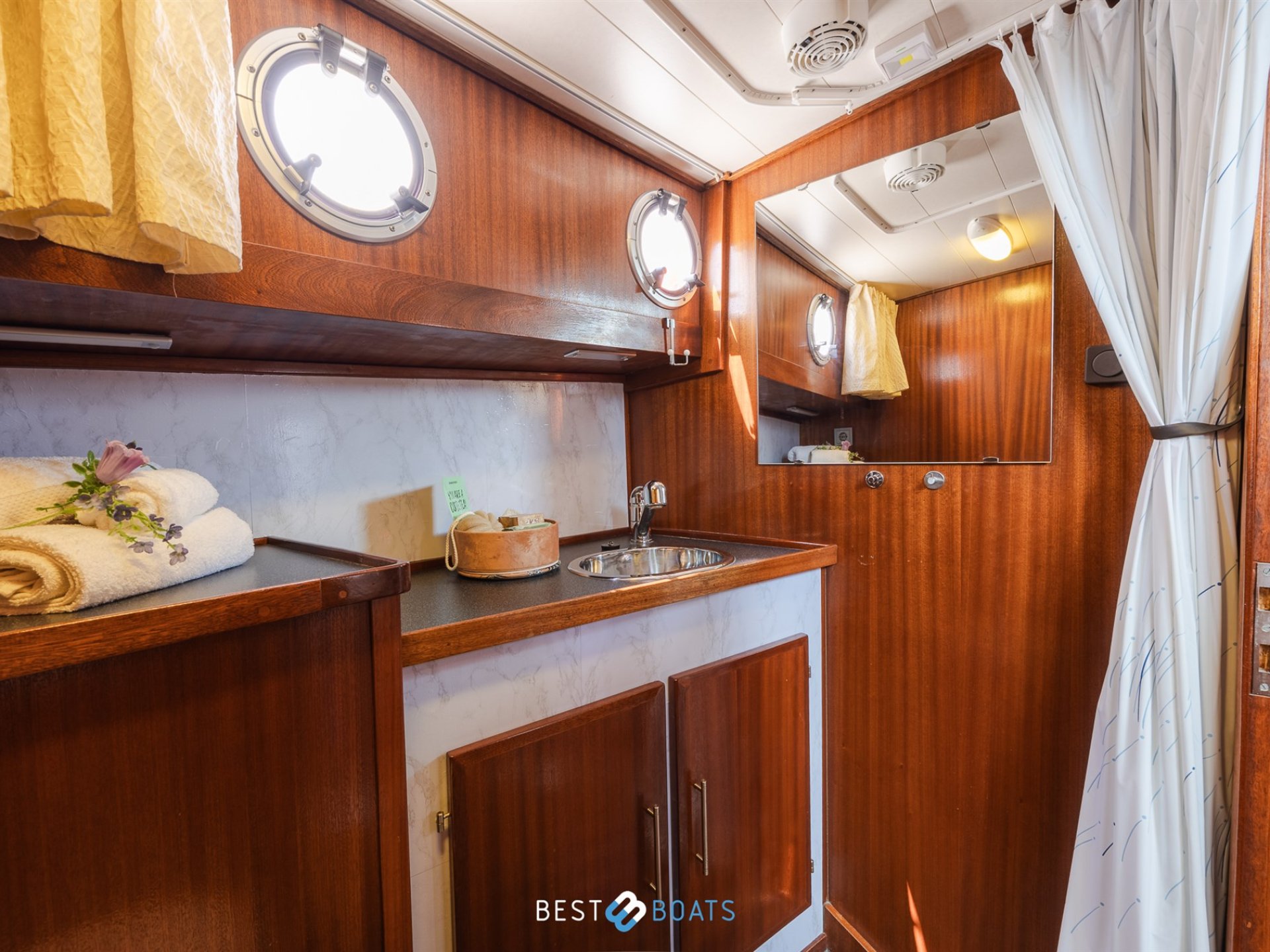 Vripack Yachting 965 OK