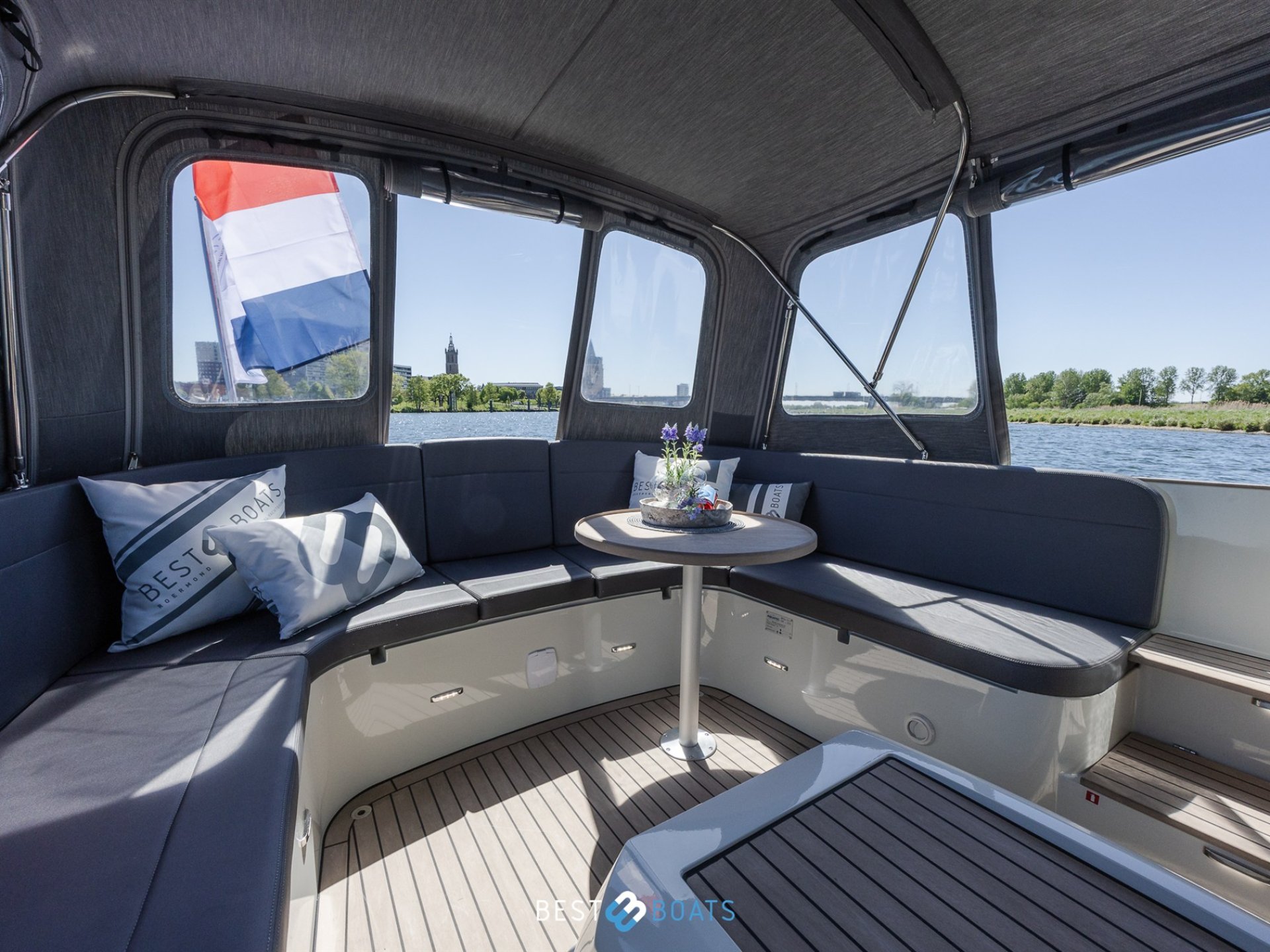 Antaris seventy7 cabin - SOLD