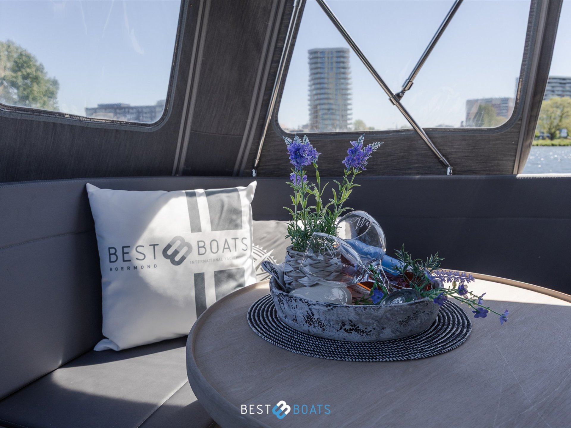 Antaris seventy7 cabin - SOLD