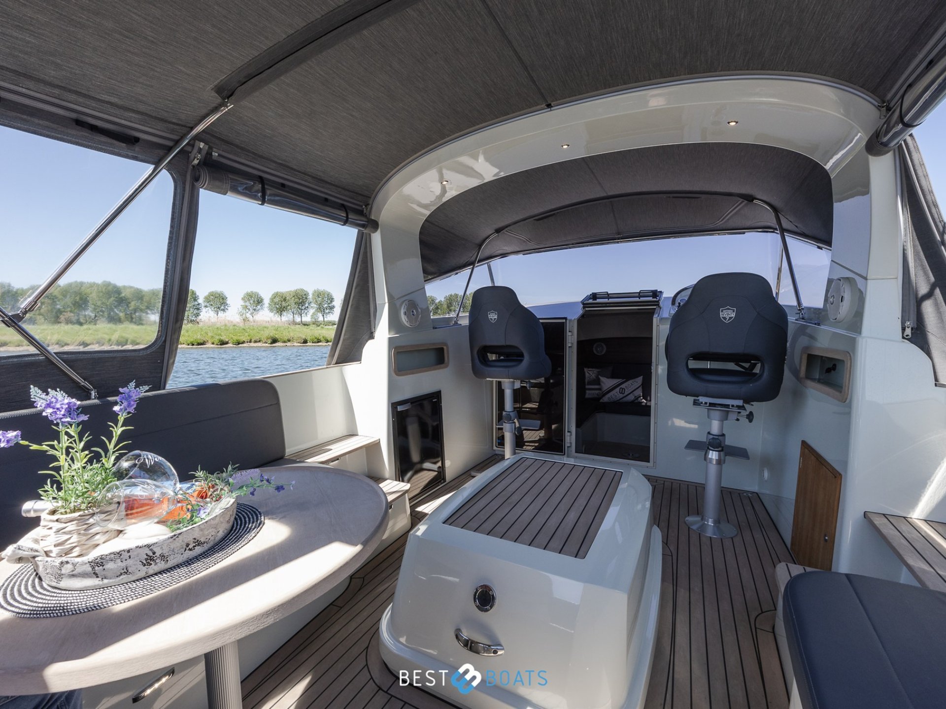 Antaris seventy7 cabin - SOLD