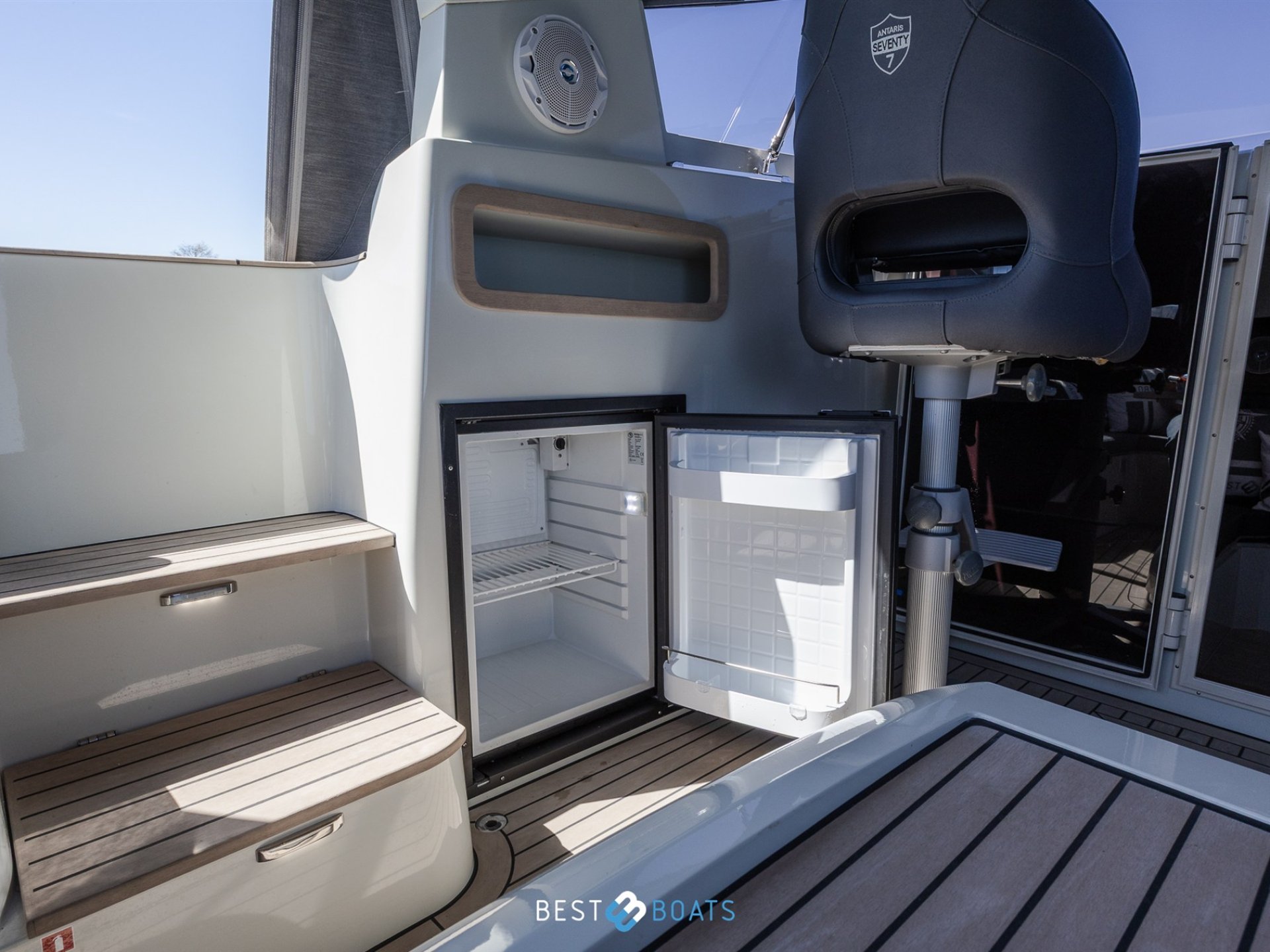 Antaris seventy7 cabin - SOLD