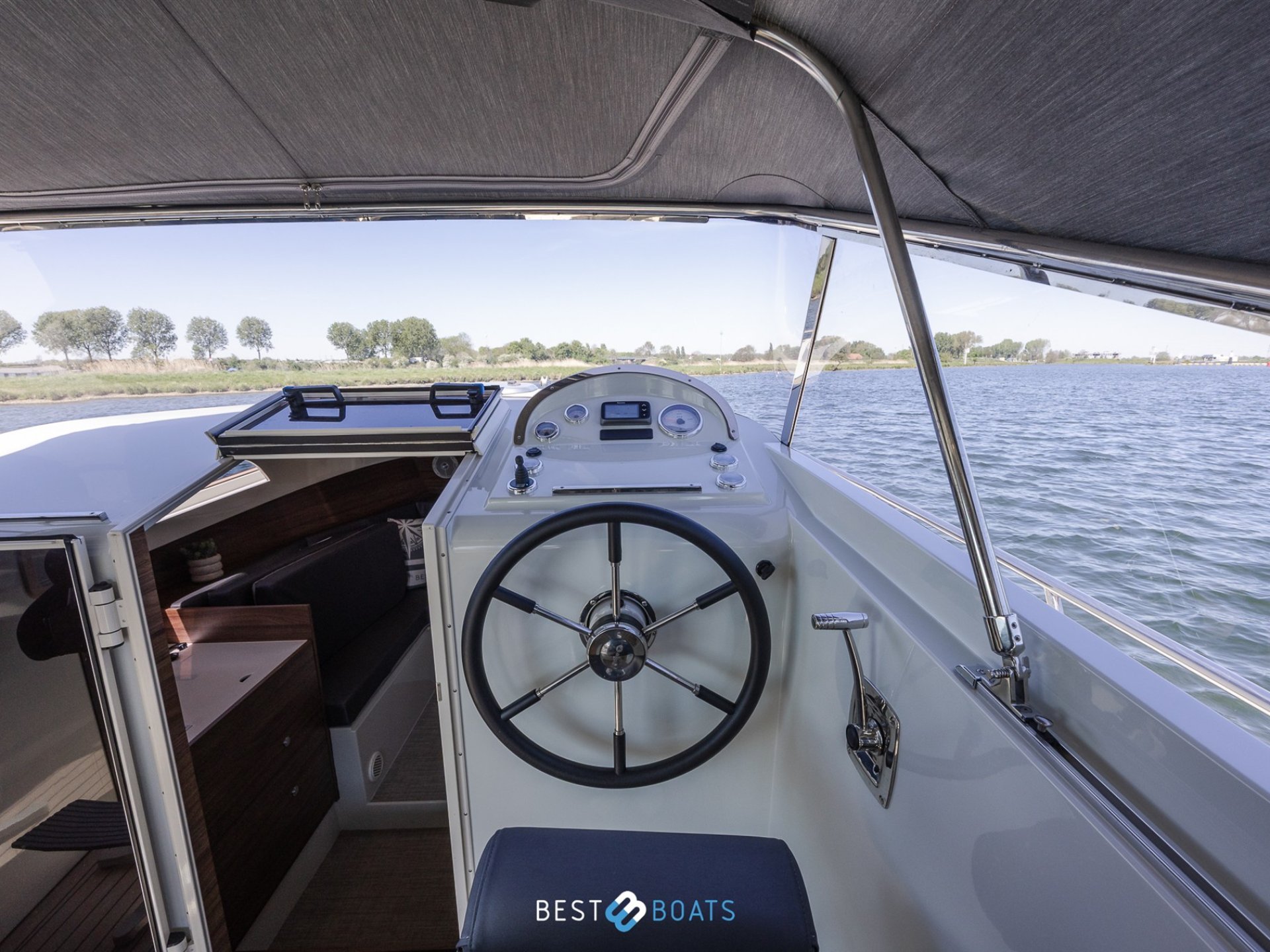 Antaris seventy7 cabin - SOLD