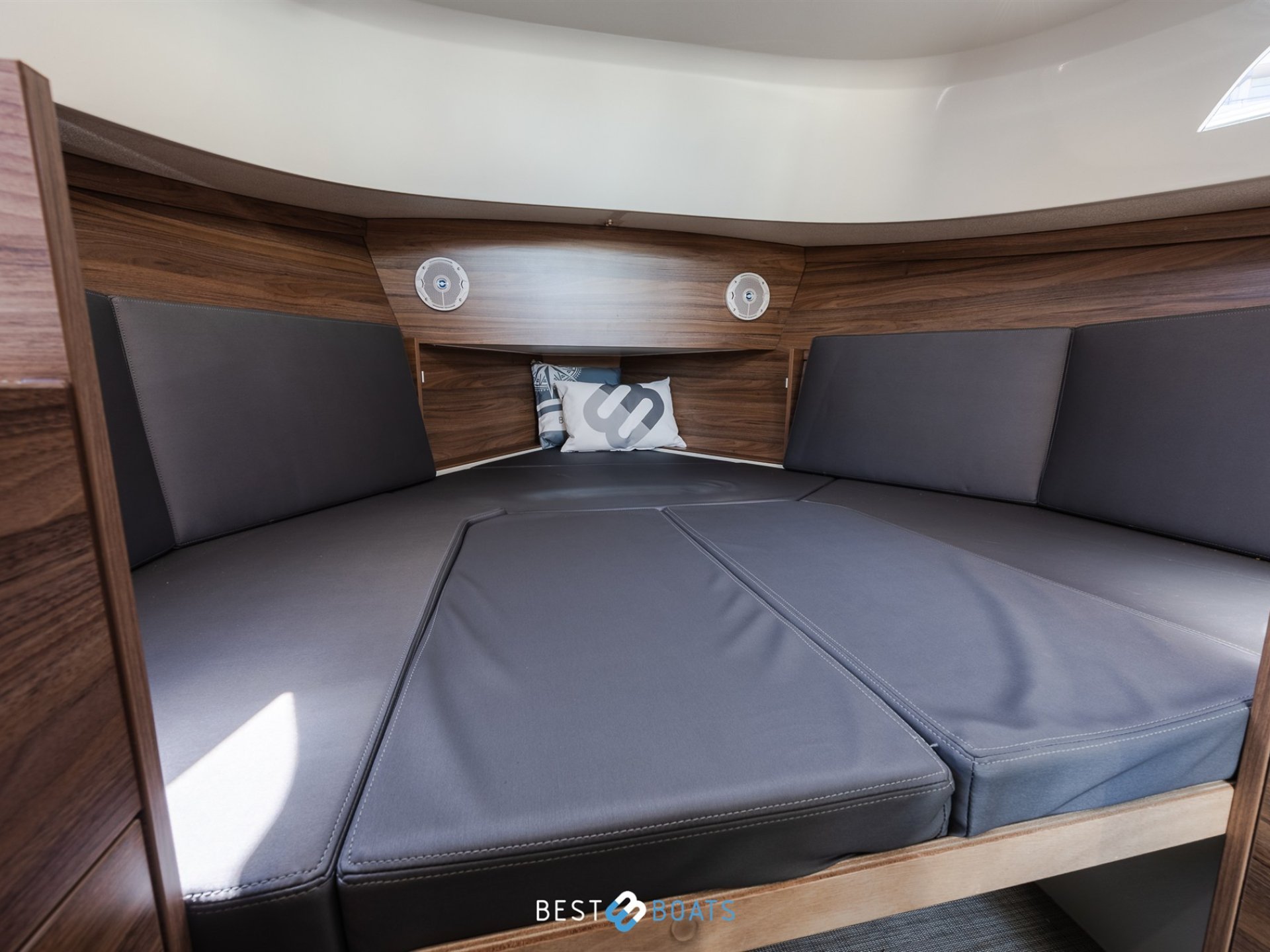 Antaris seventy7 cabin - SOLD