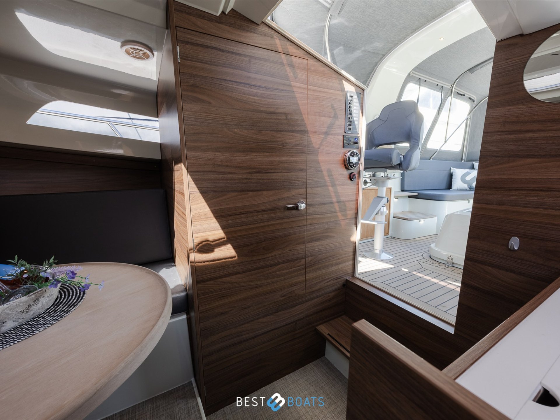 Antaris seventy7 cabin - SOLD