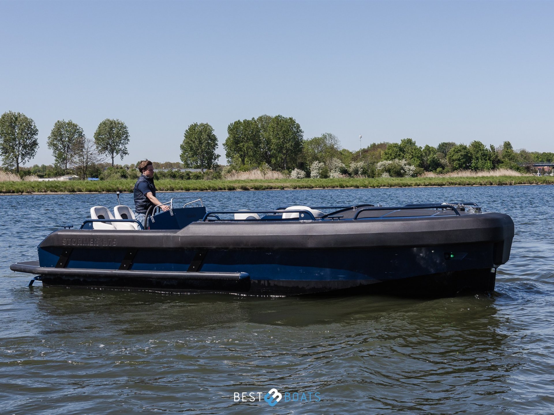 Stormer Marine Tender R75