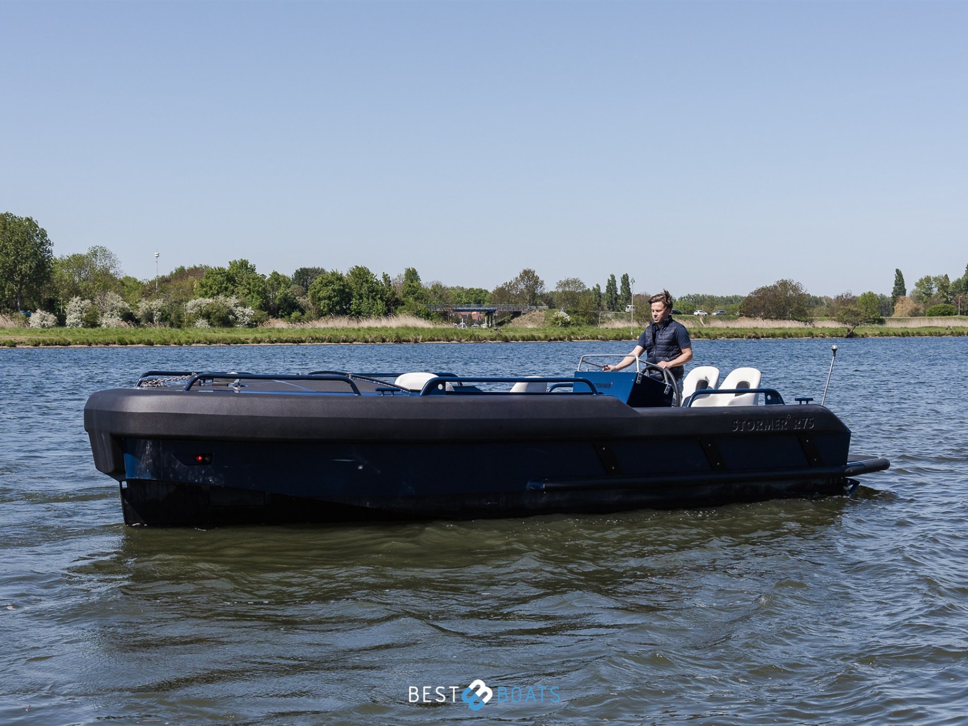 Stormer Marine Tender R75
