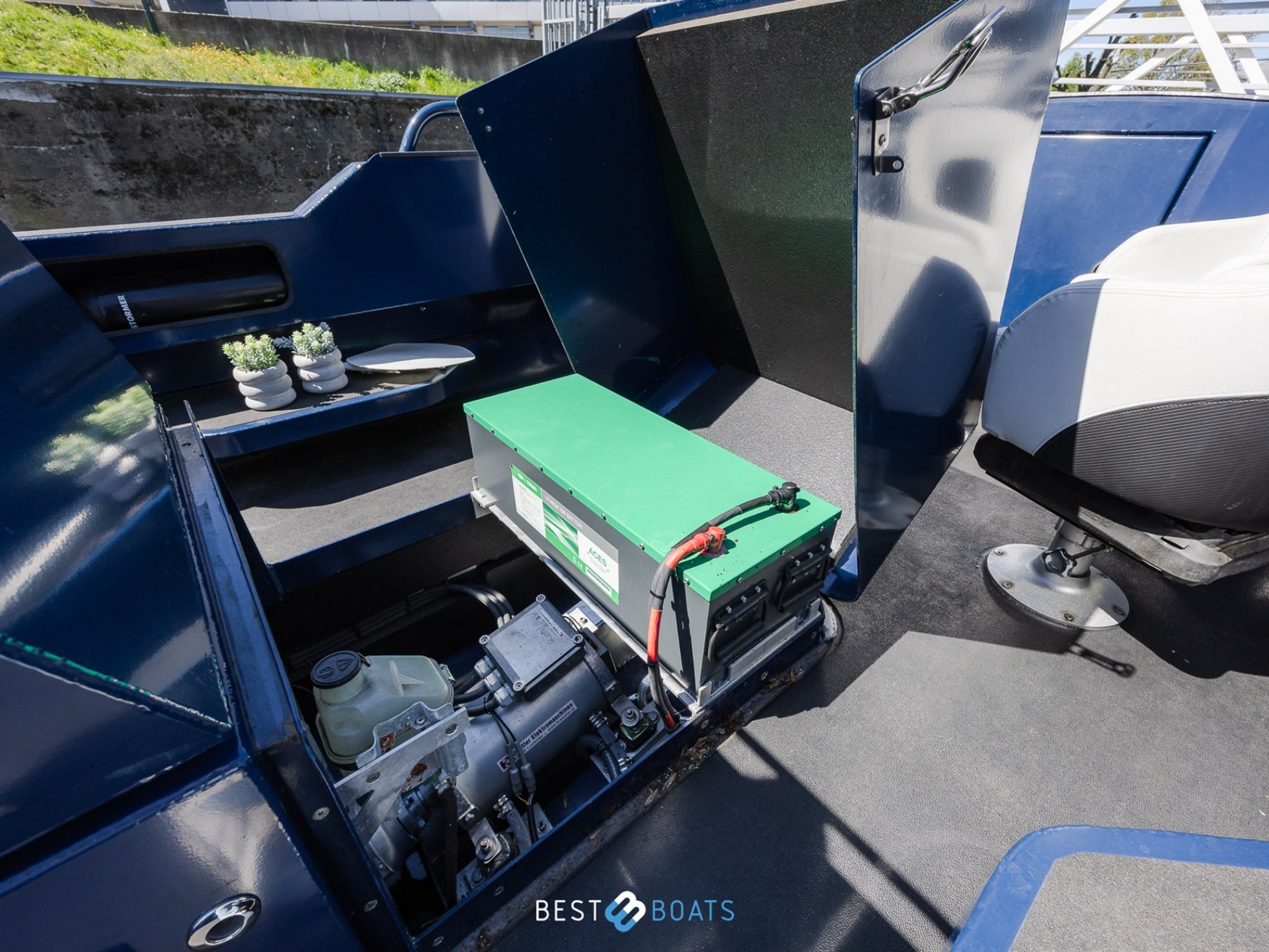 Stormer Marine Tender R75
