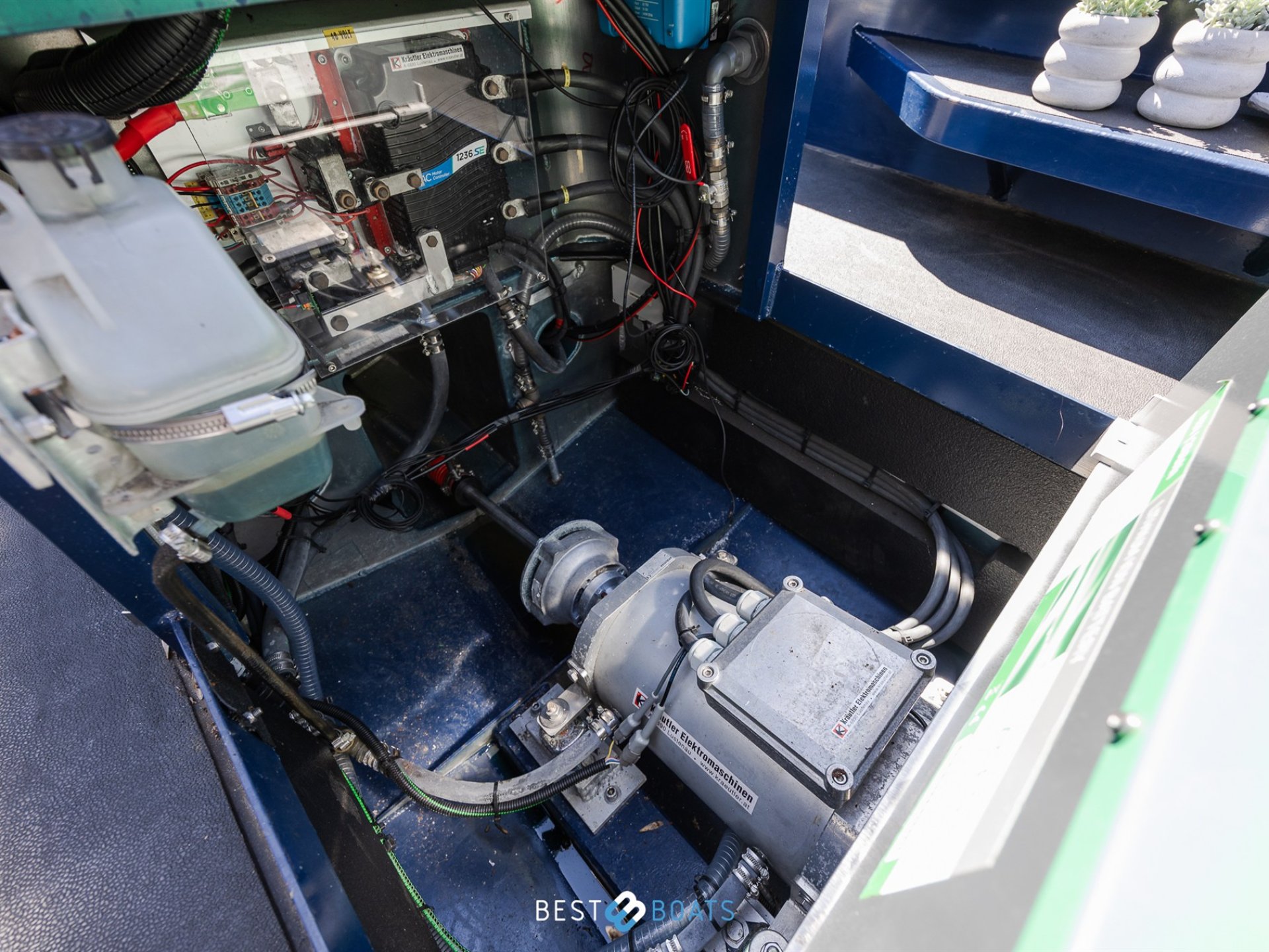 Stormer Marine Tender R75