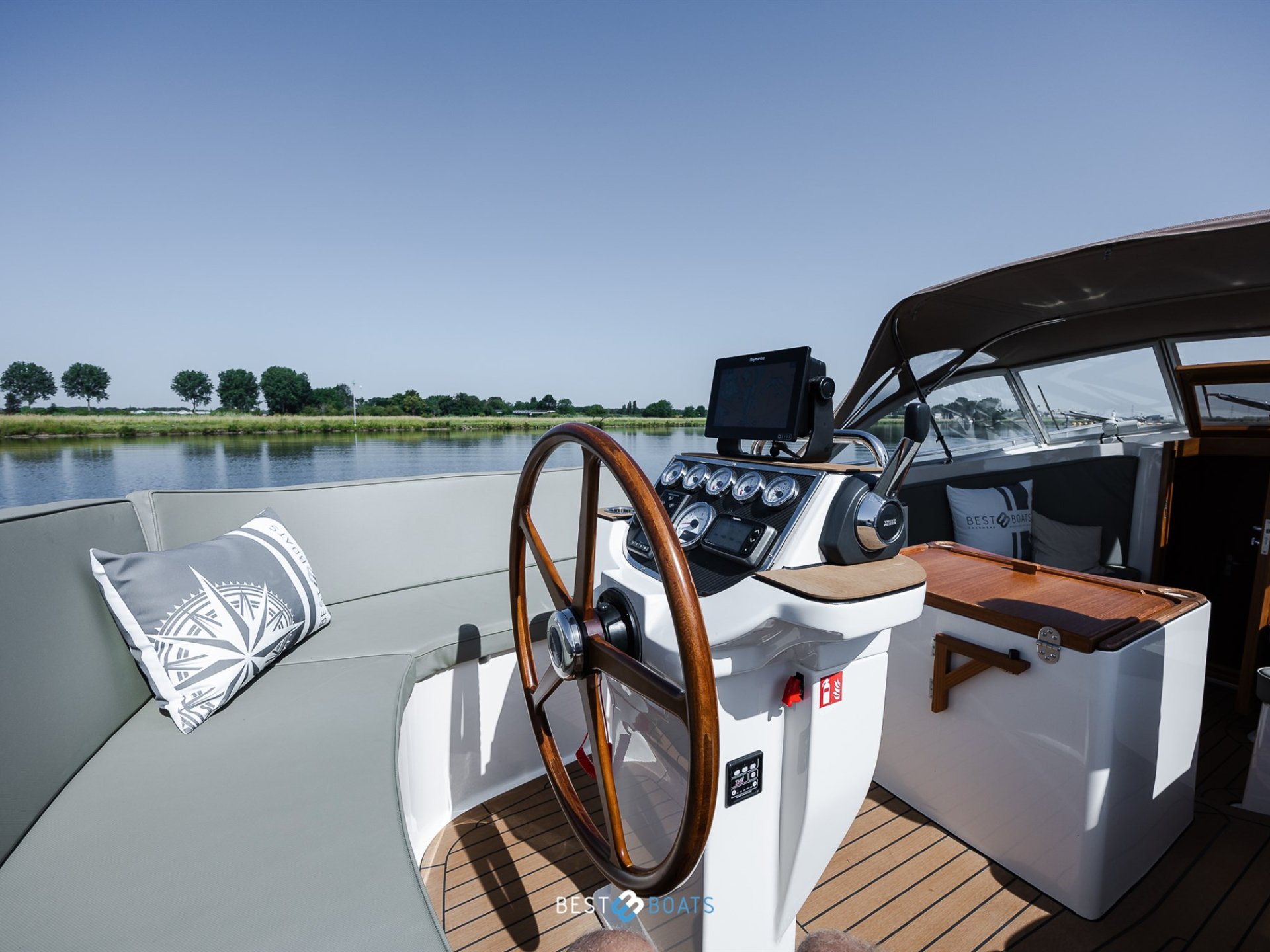 Interboat Intercruiser 27 Cabin