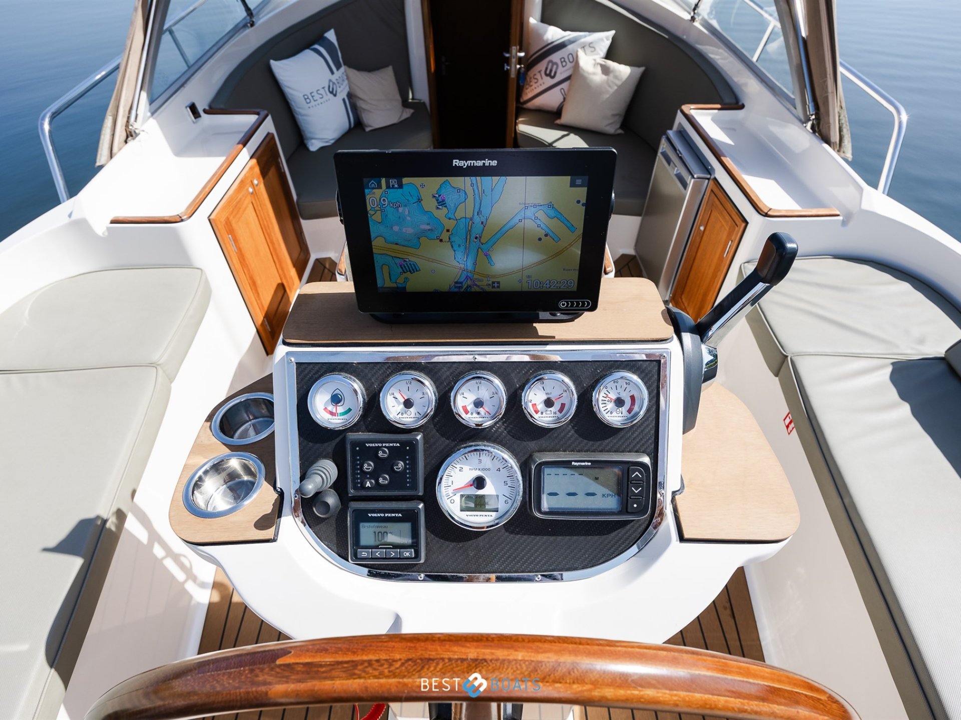 Interboat Intercruiser 27 Cabin