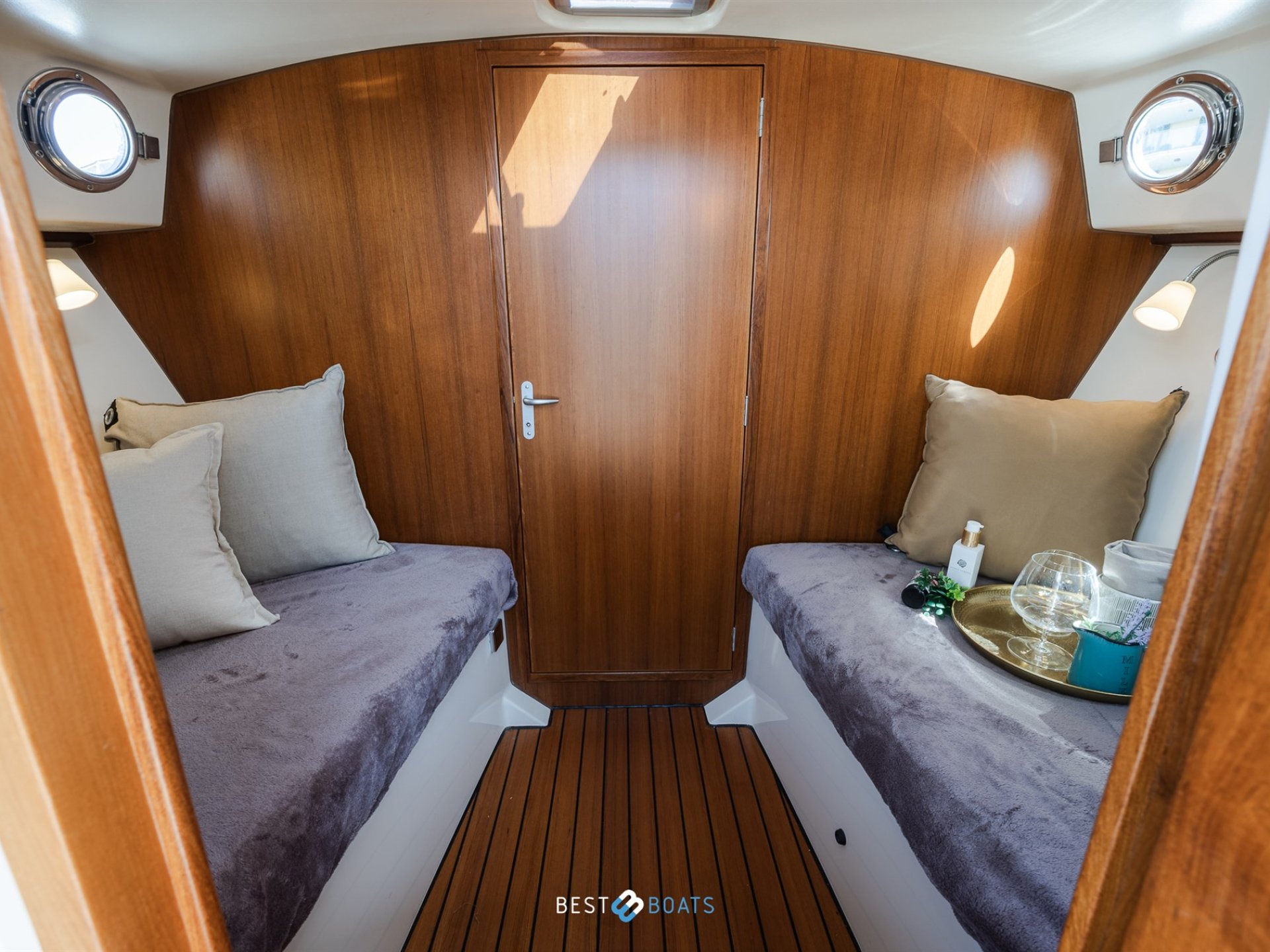 Interboat Intercruiser 27 Cabin