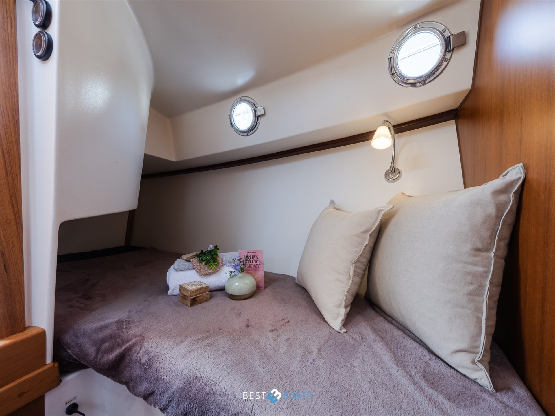 Interboat Intercruiser 27 Cabin