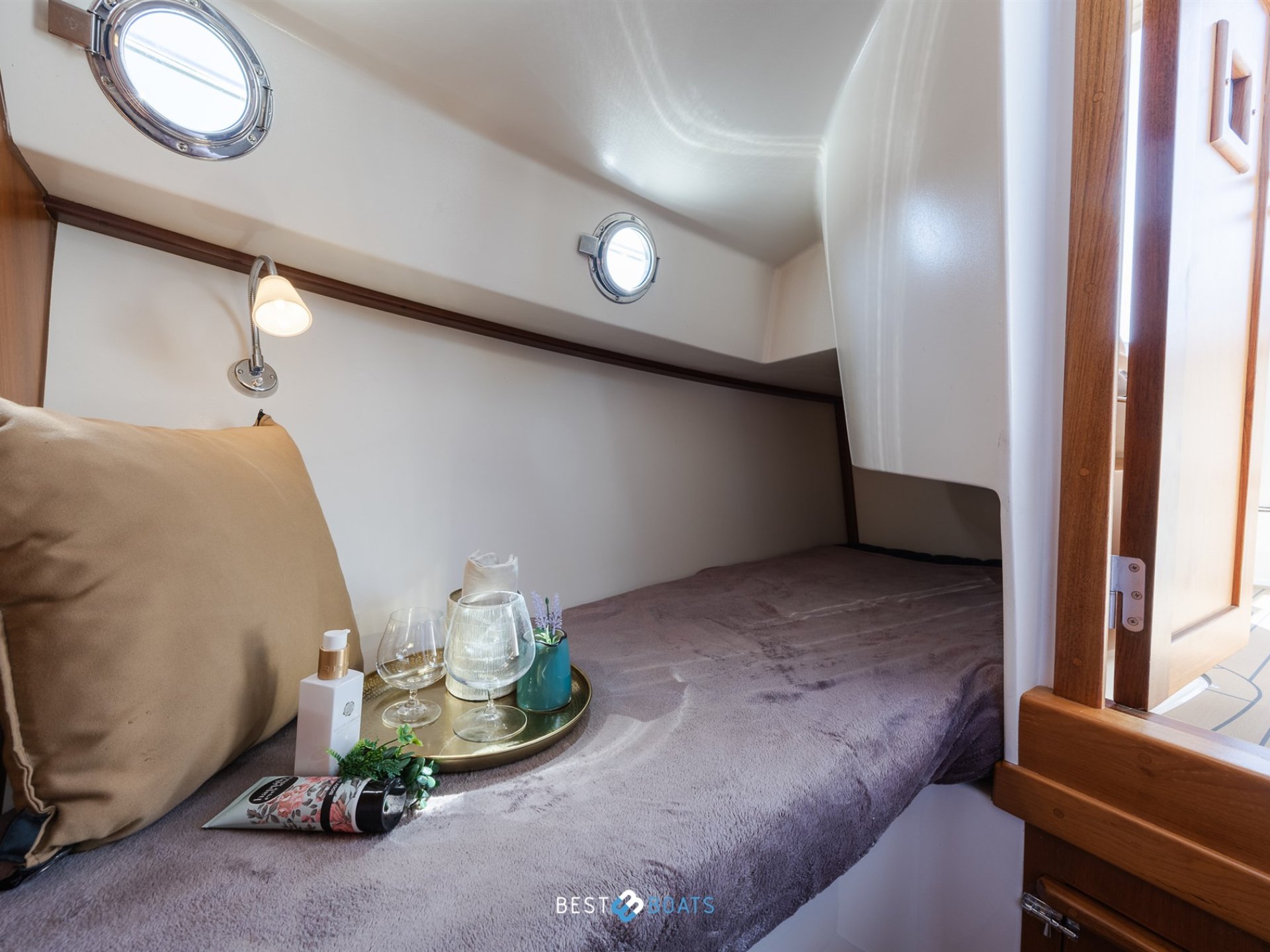 Interboat Intercruiser 27 Cabin