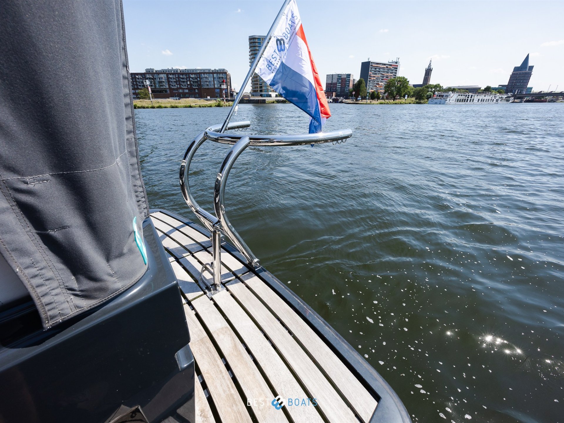 Linssen Grand Sturdy 470 Sedan Wheelhouse