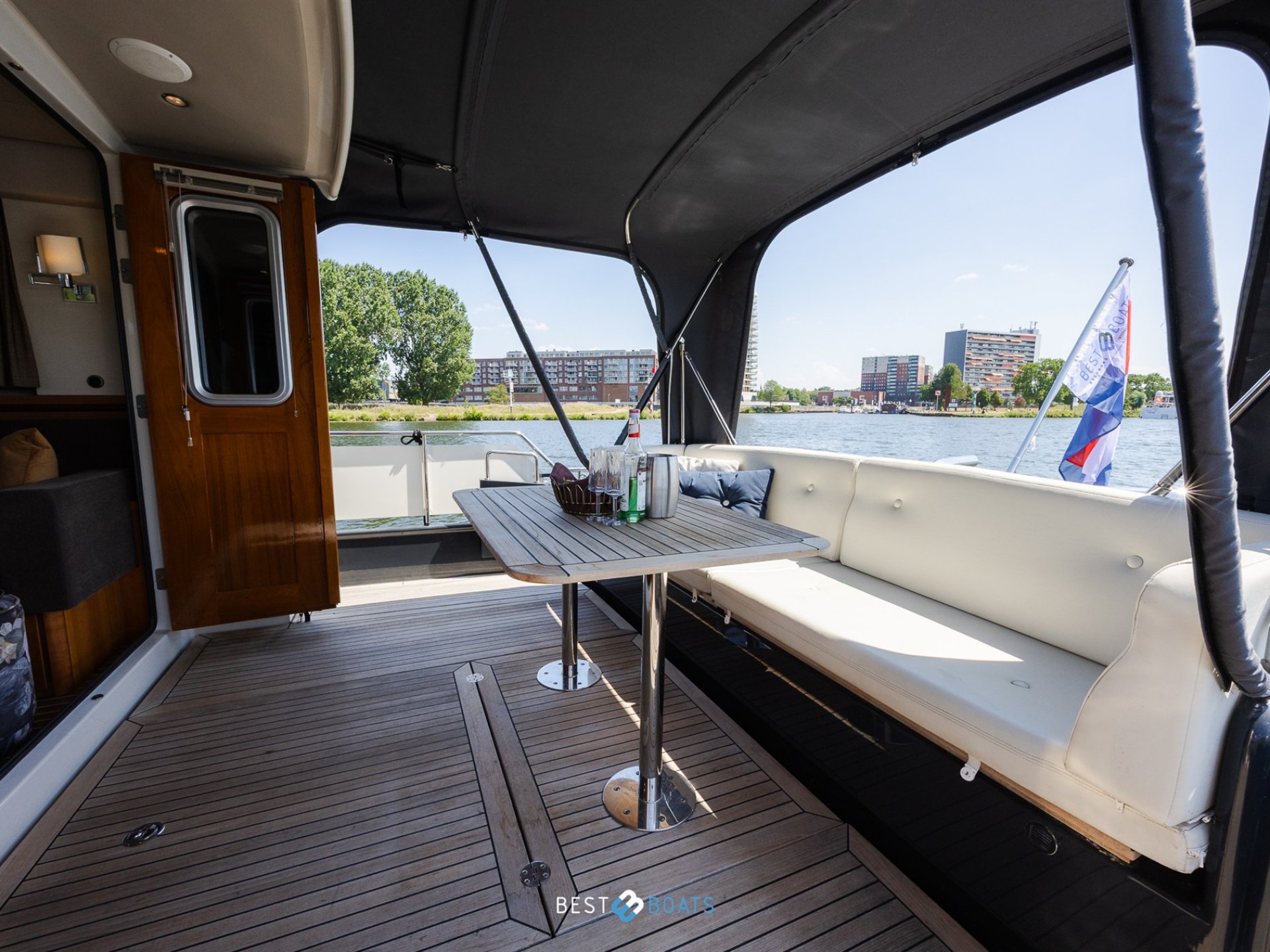 Linssen Grand Sturdy 470 Sedan Wheelhouse