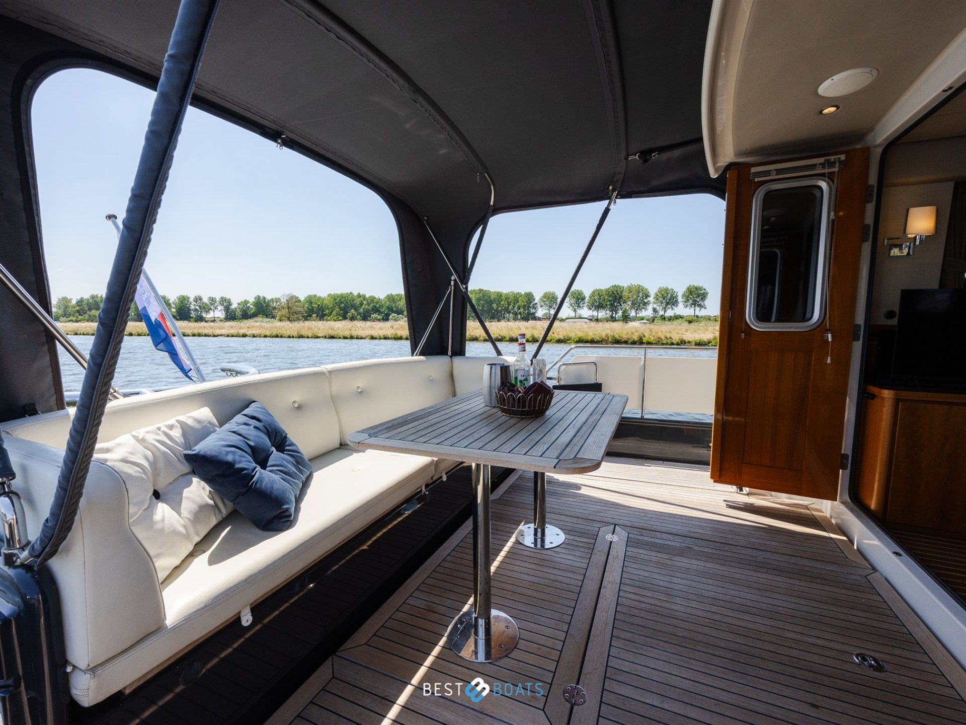 Linssen Grand Sturdy 470 Sedan Wheelhouse