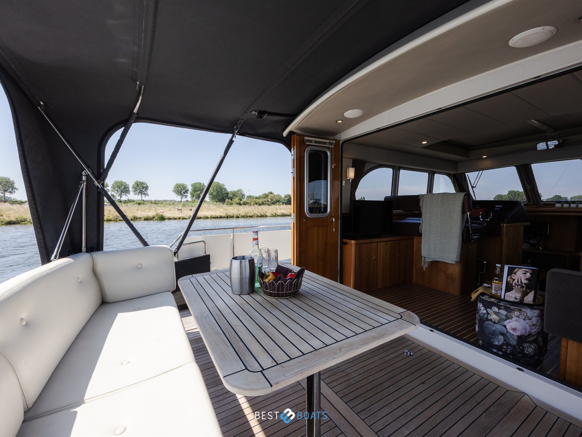 Linssen Grand Sturdy 470 Sedan Wheelhouse