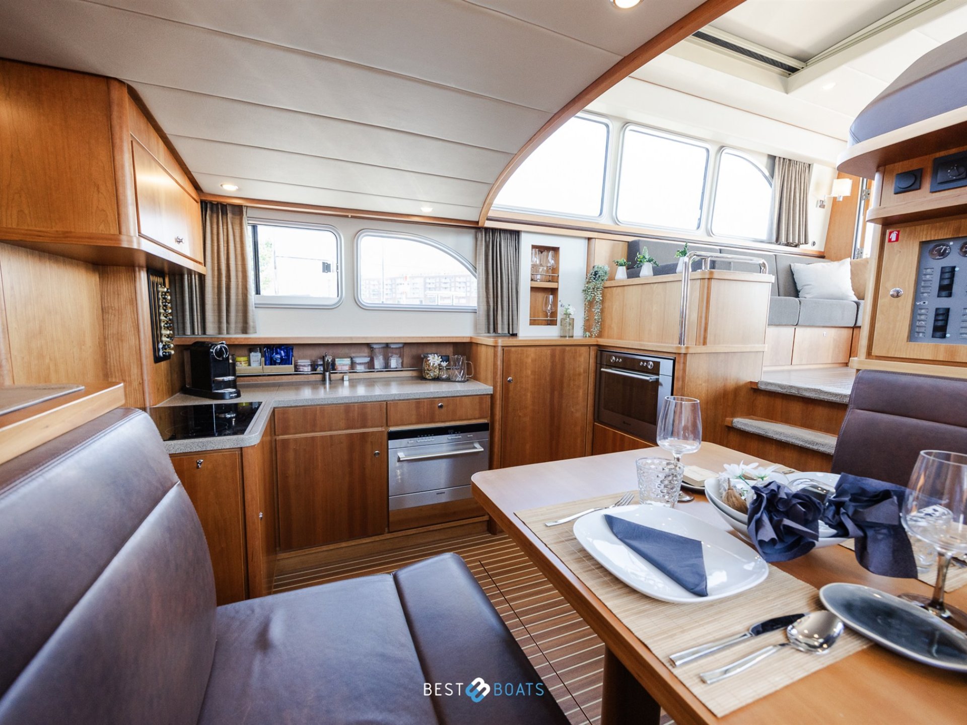 Linssen Grand Sturdy 470 Sedan Wheelhouse