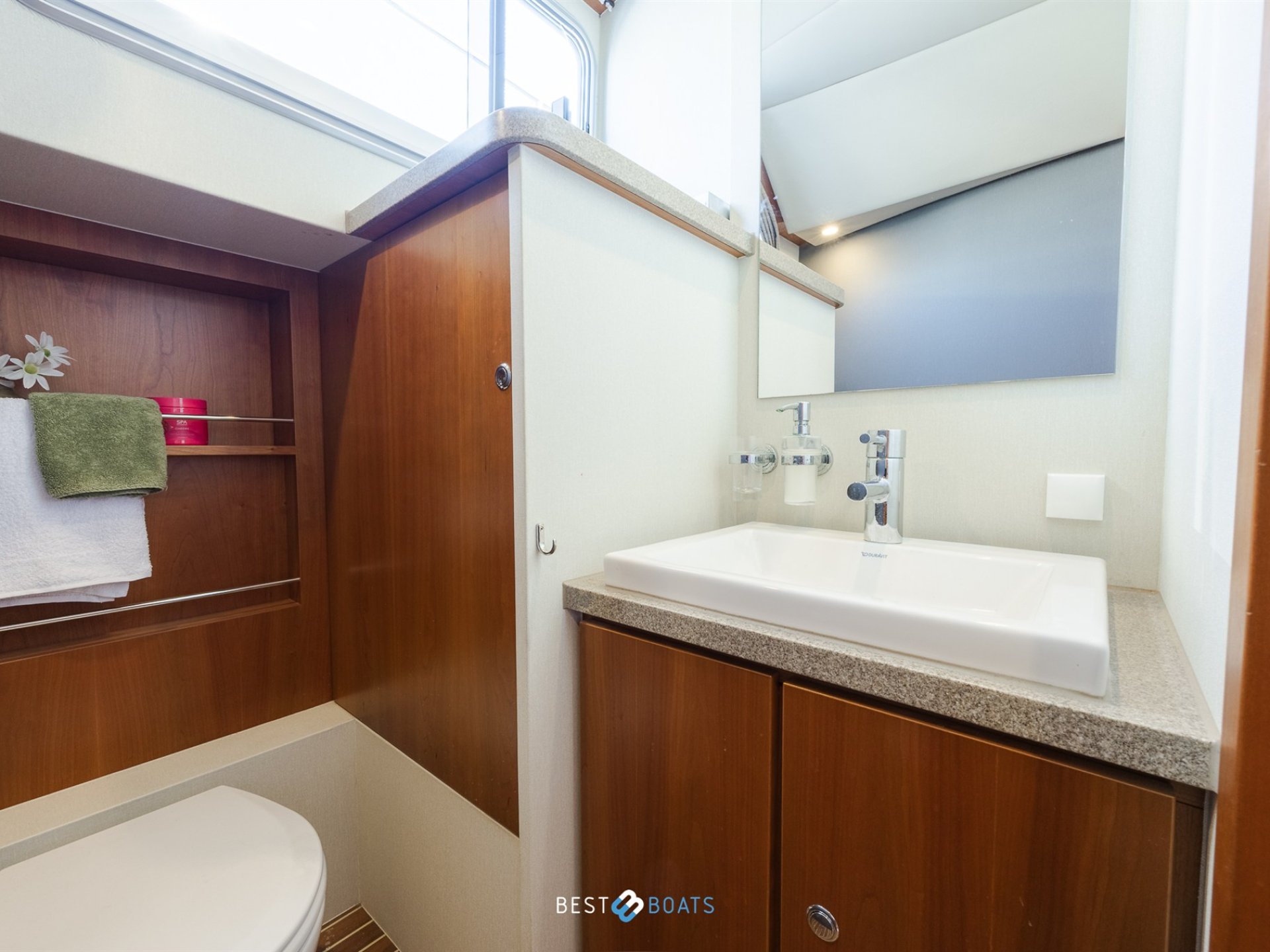 Linssen Grand Sturdy 470 Sedan Wheelhouse