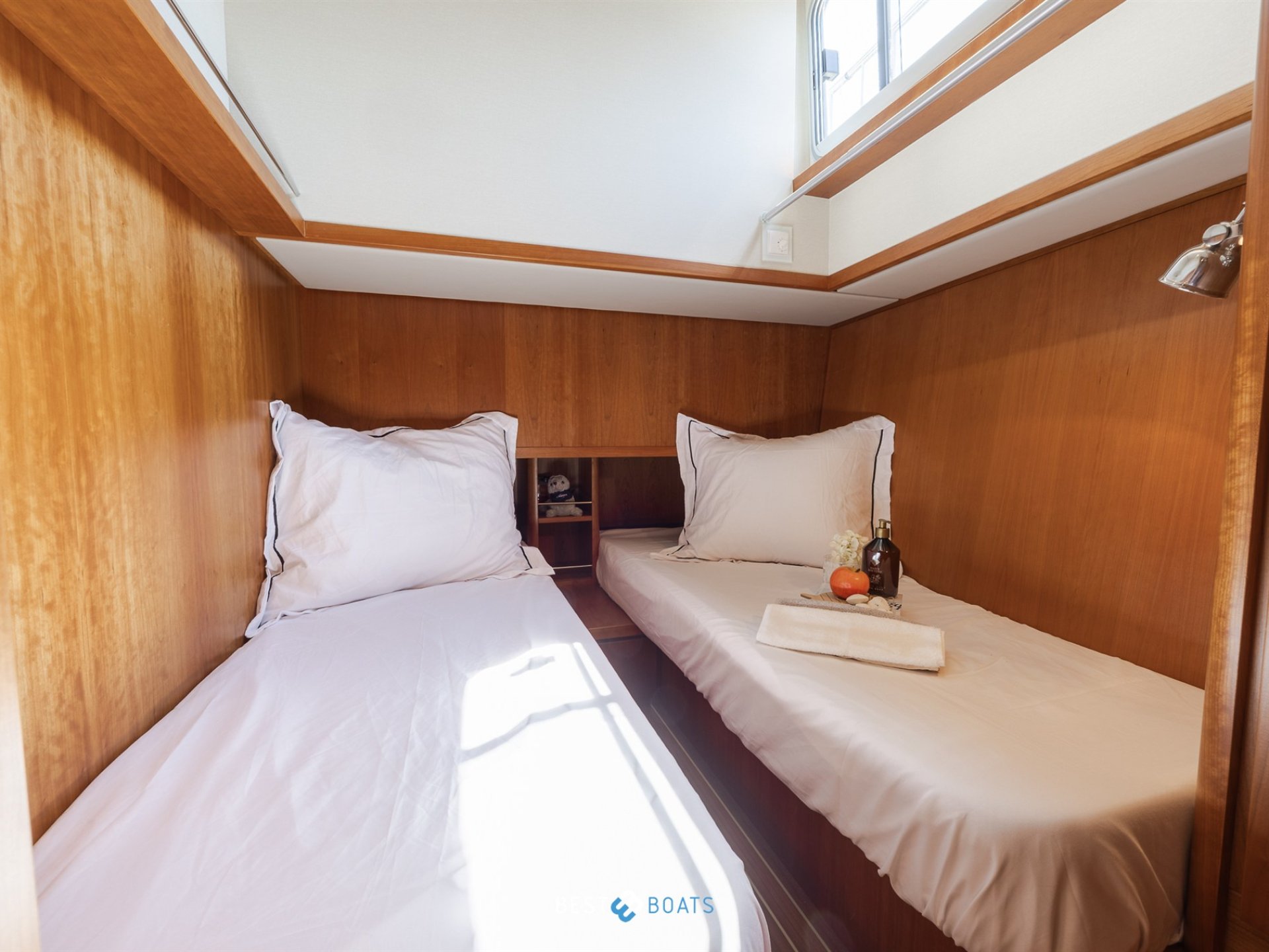 Linssen Grand Sturdy 470 Sedan Wheelhouse