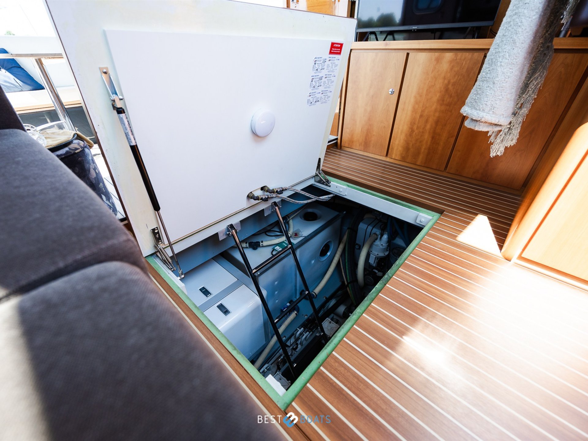 Linssen Grand Sturdy 470 Sedan Wheelhouse