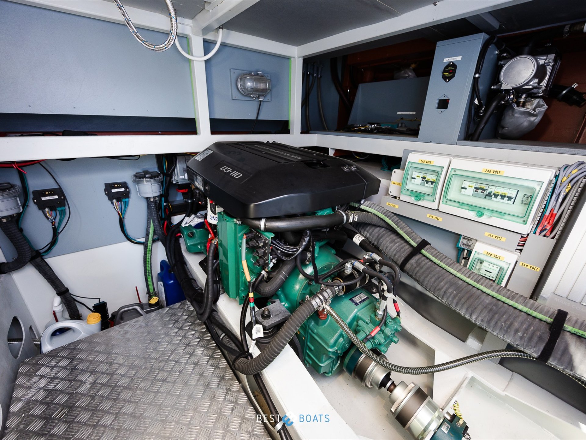 Linssen Grand Sturdy 470 Sedan Wheelhouse