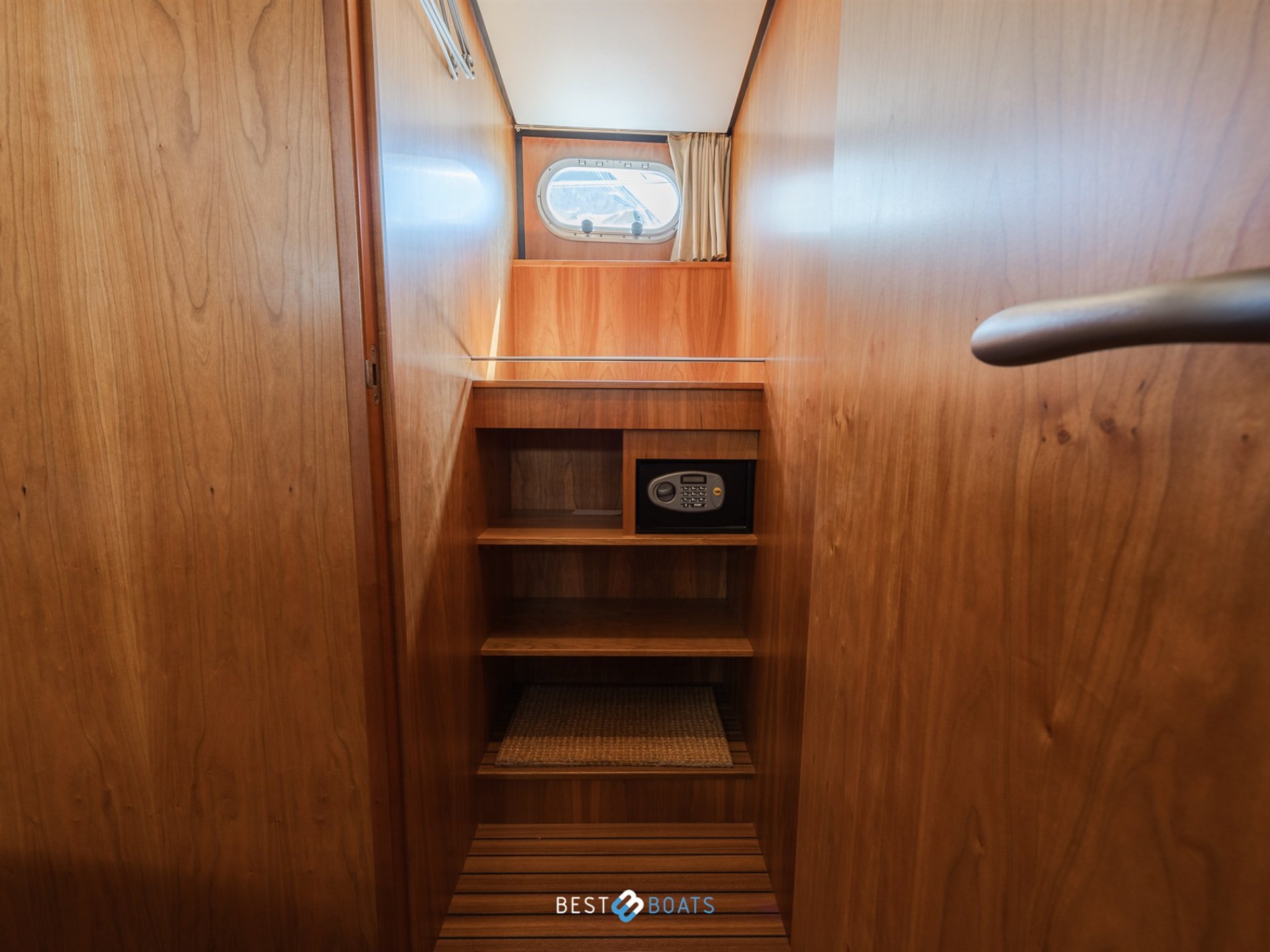 Linssen Grand Sturdy 45.9 AC