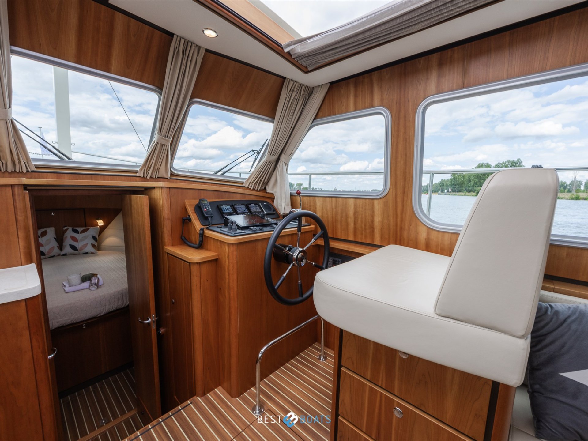 Linssen Grand Sturdy 35.0 Sedan