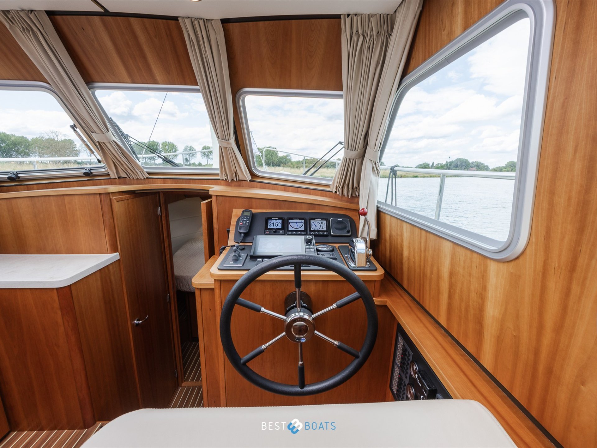 Linssen Grand Sturdy 35.0 Sedan