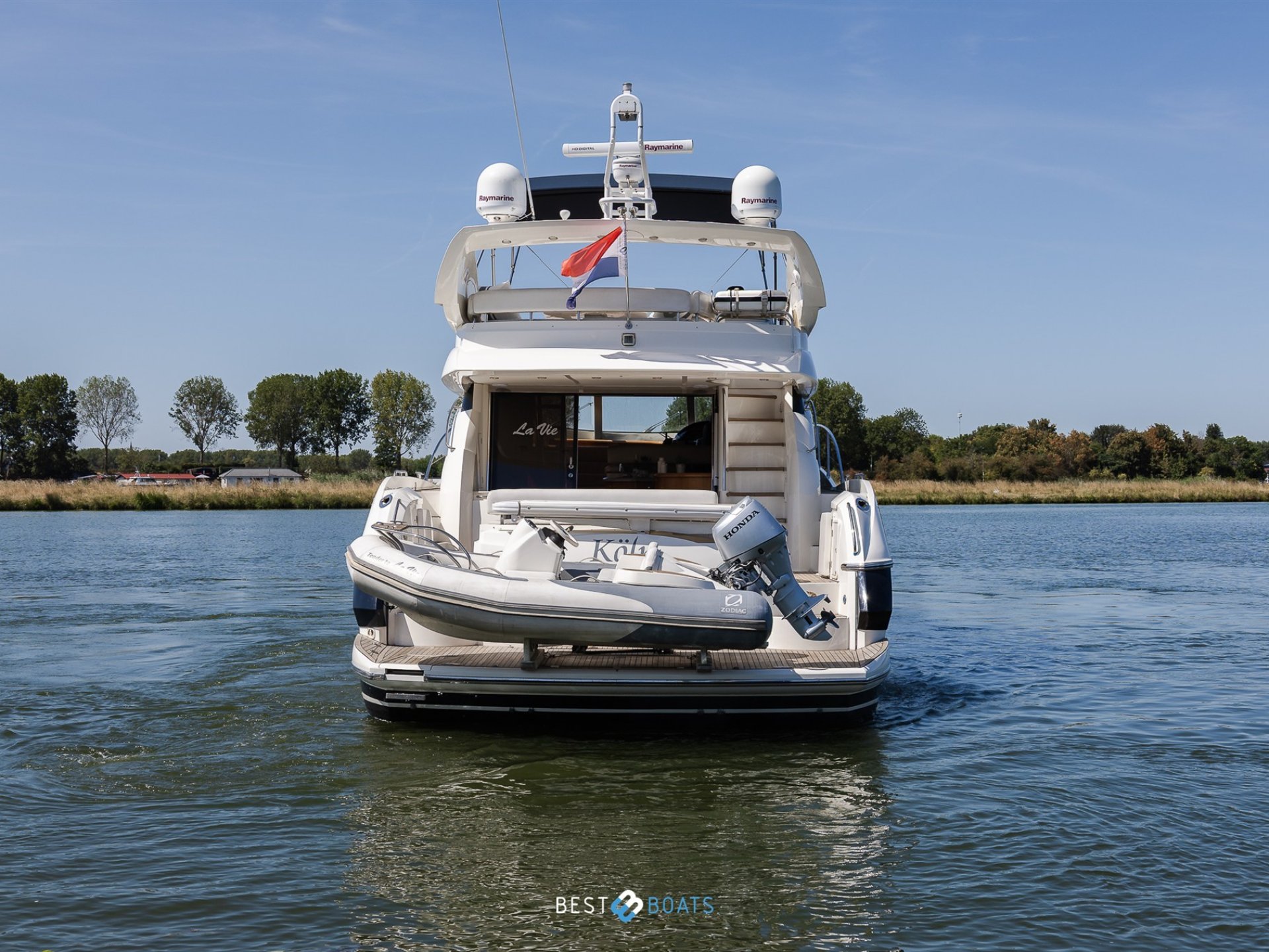 Sunseeker Manhattan 64