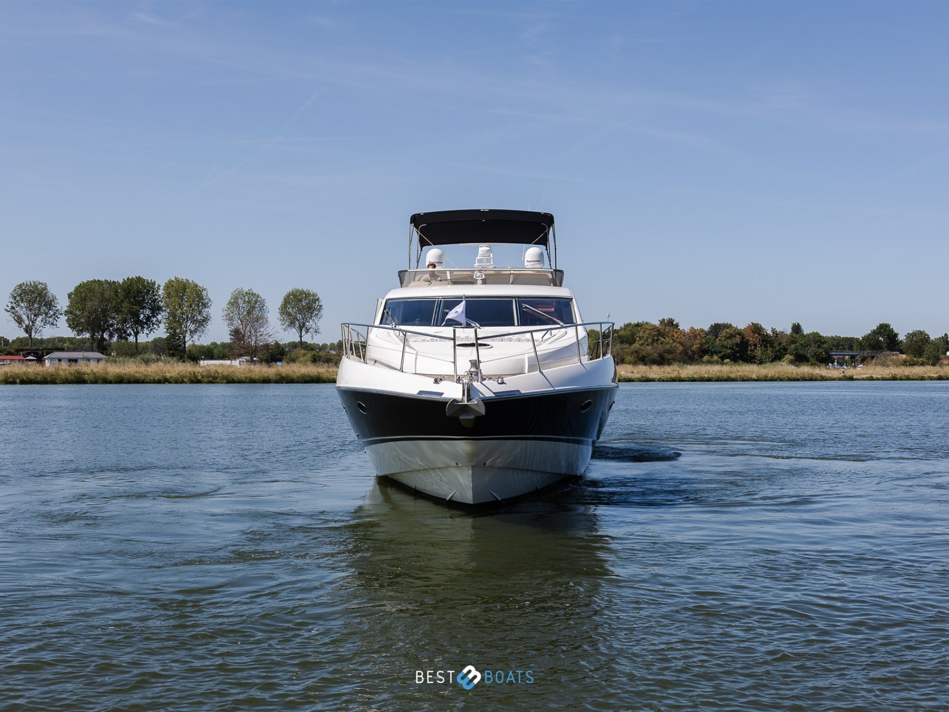 Sunseeker Manhattan 64