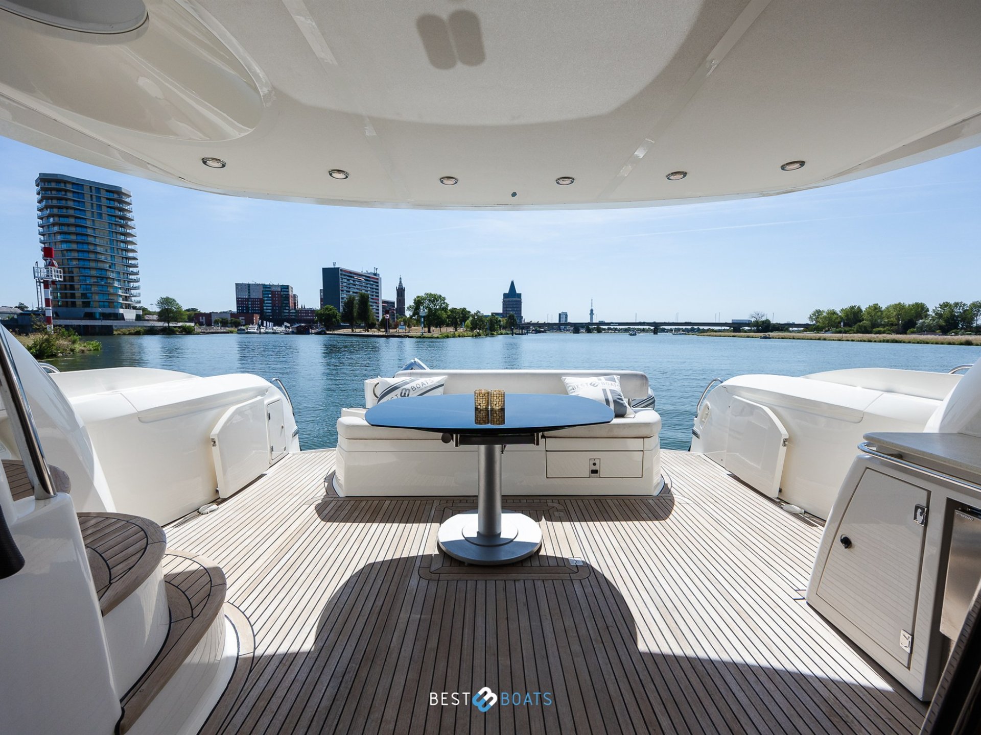 Sunseeker Manhattan 64