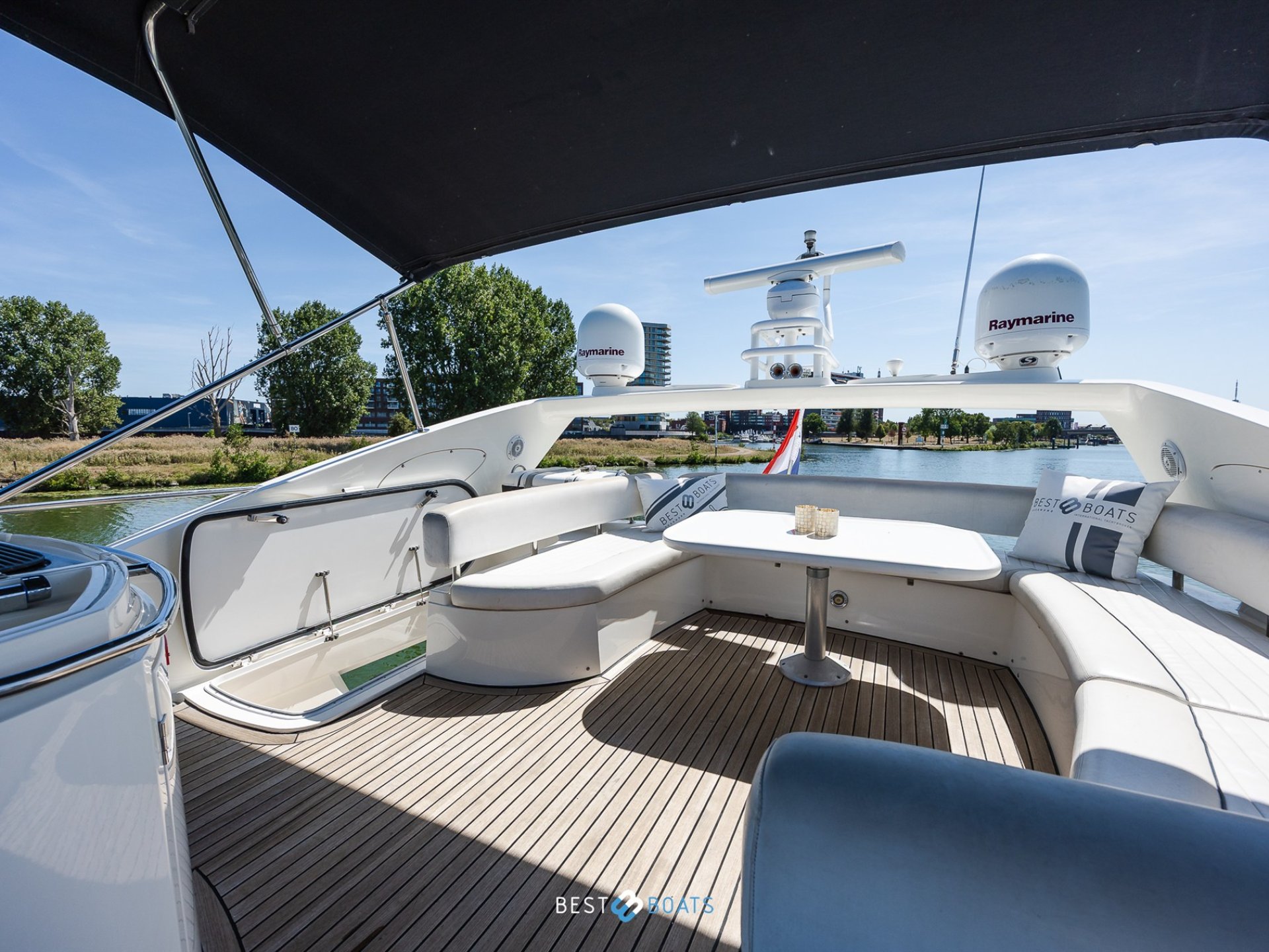 Sunseeker Manhattan 64