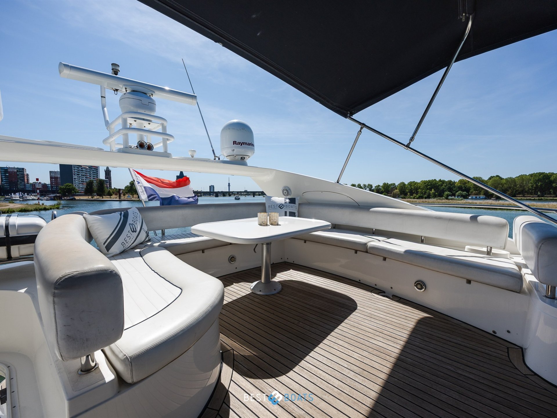 Sunseeker Manhattan 64