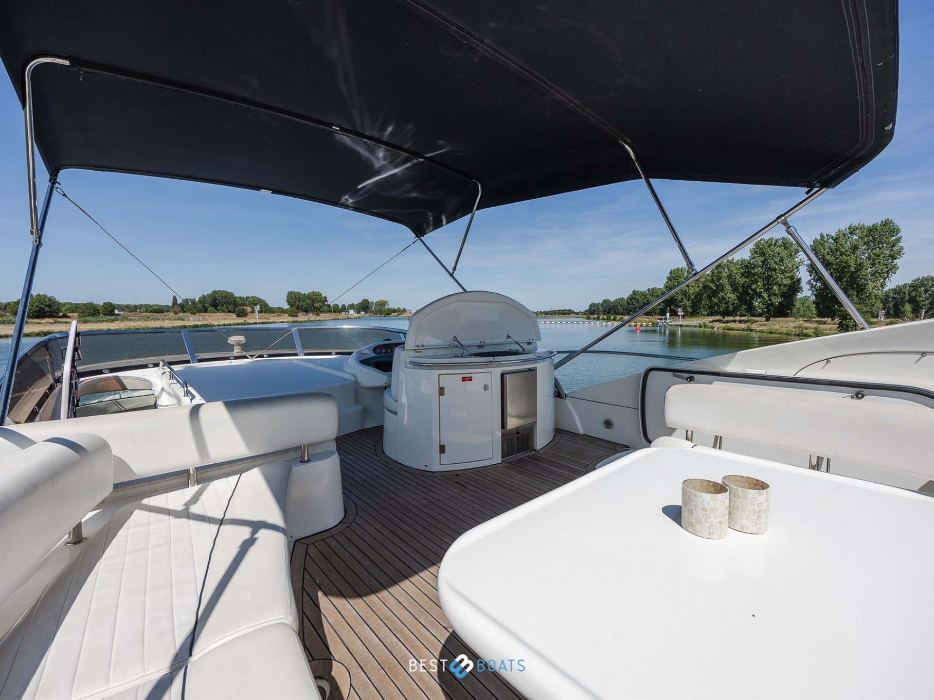 Sunseeker Manhattan 64