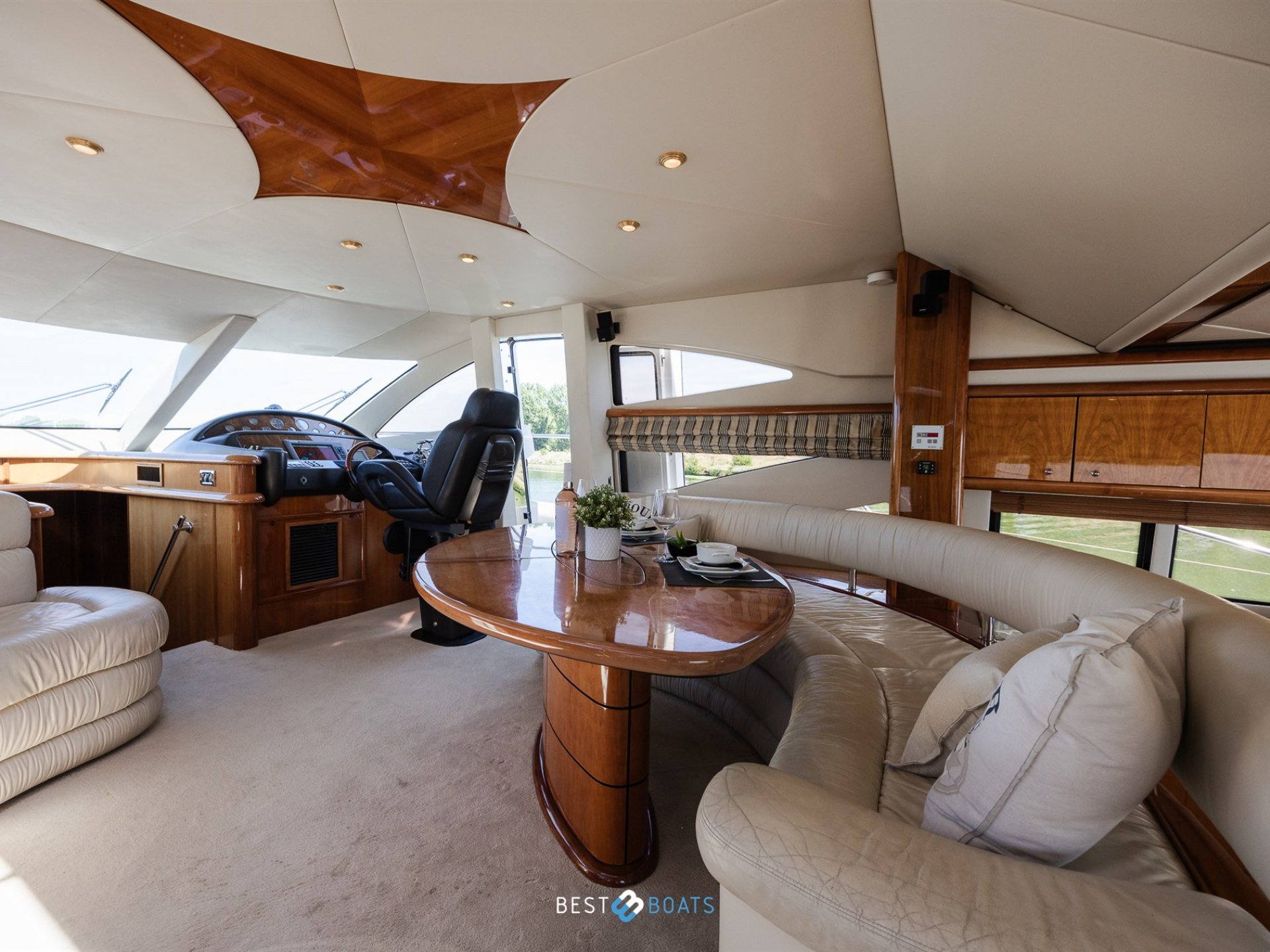 Sunseeker Manhattan 64