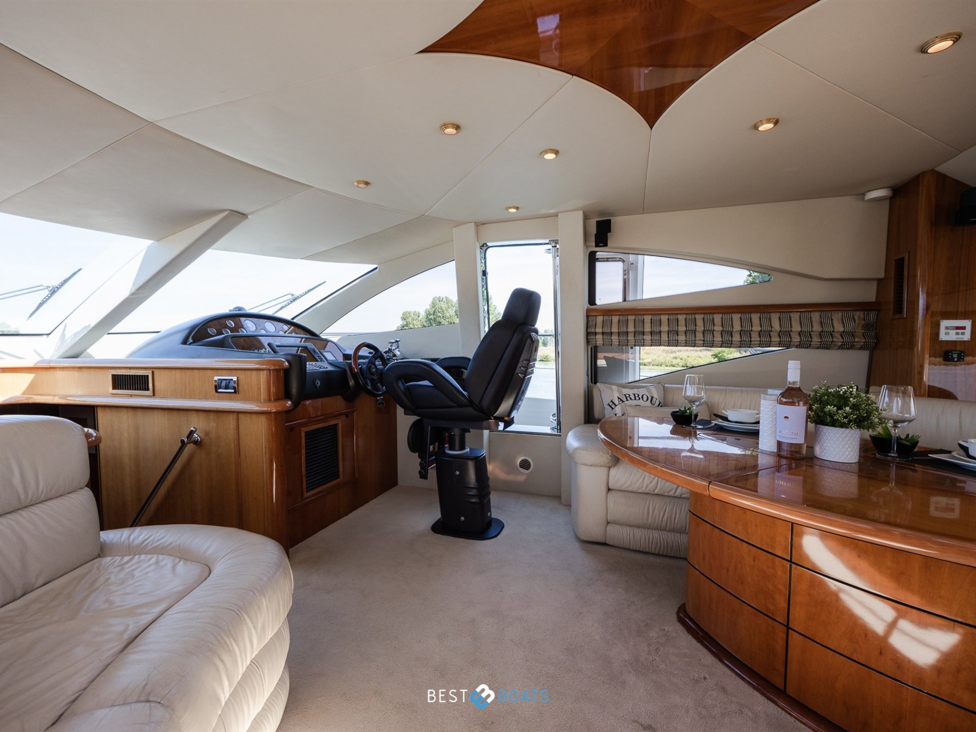 Sunseeker Manhattan 64