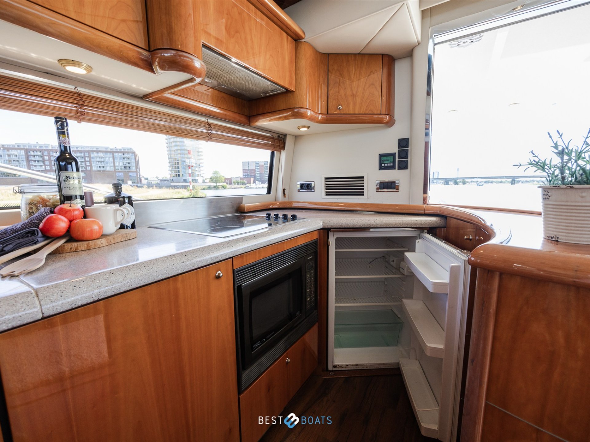 Sunseeker Manhattan 64