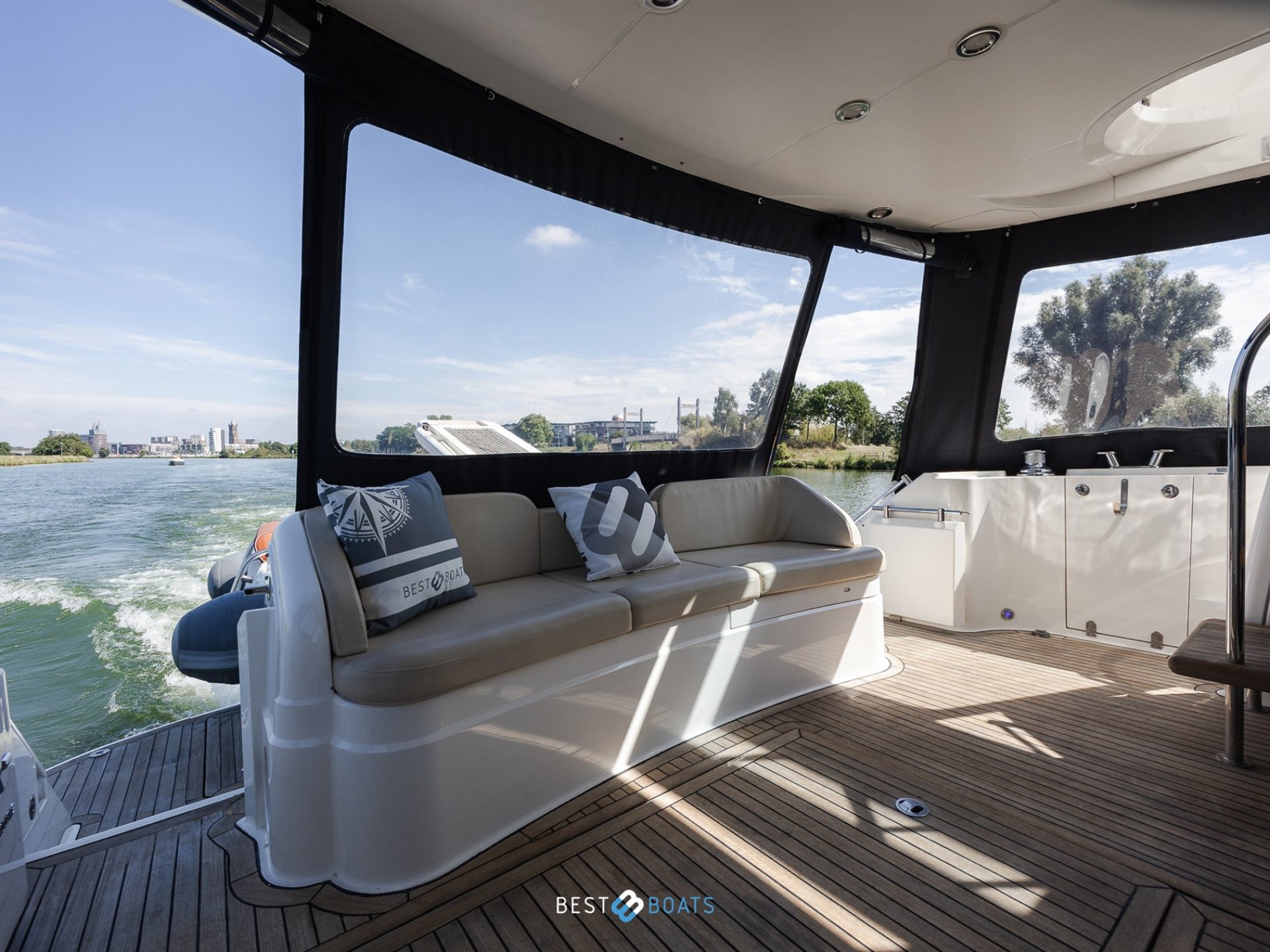 Fairline 58 Squadron
