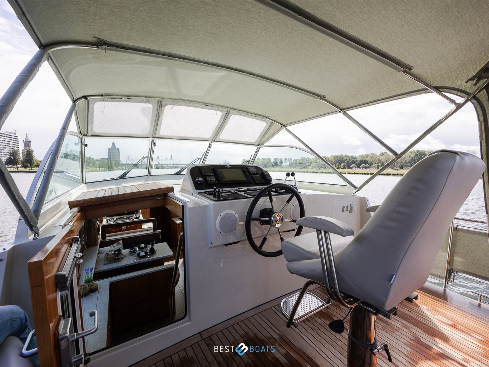 Linssen Grand Sturdy 45.9 AC Twin