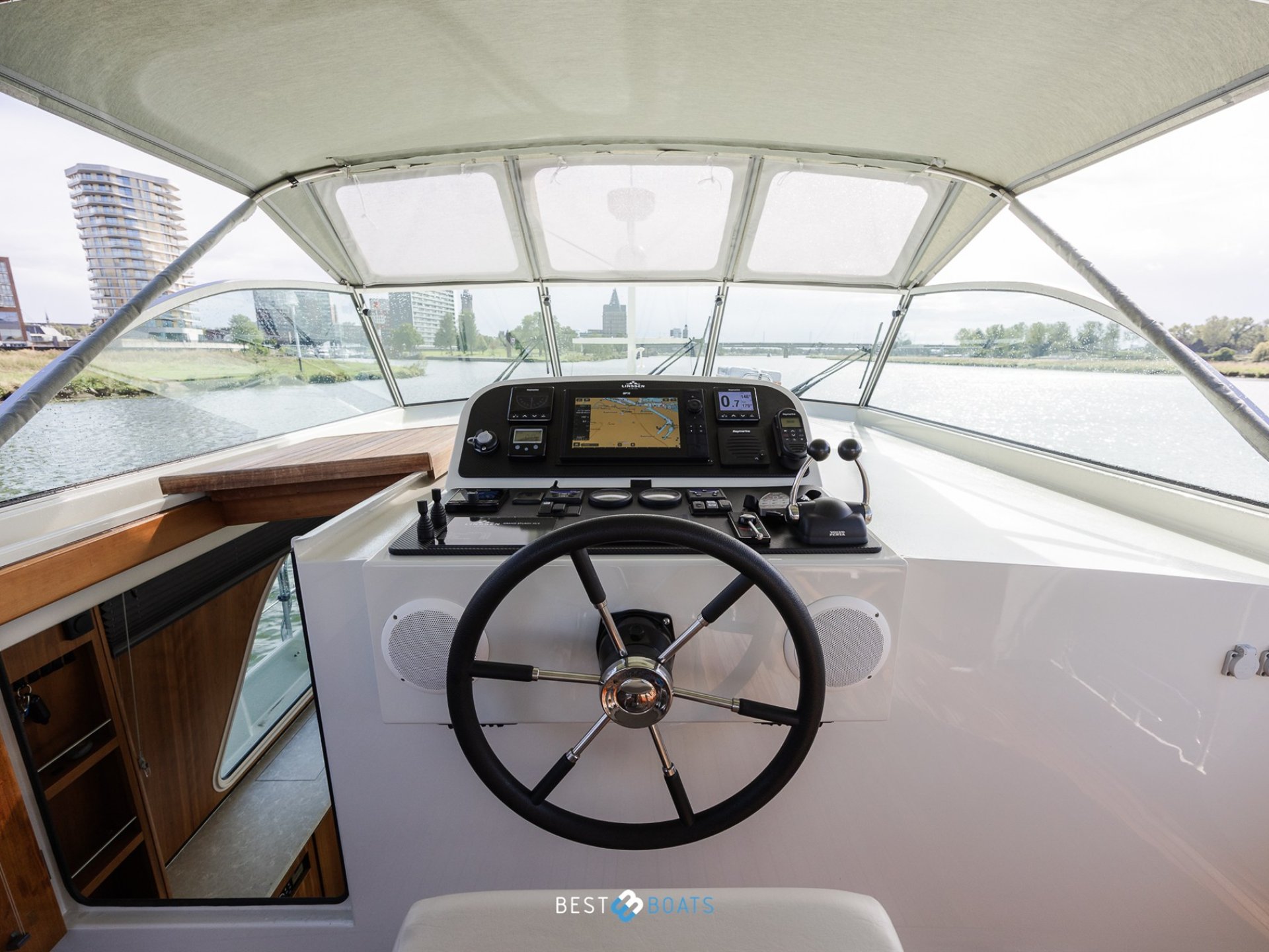 Linssen Grand Sturdy 45.9 AC Twin