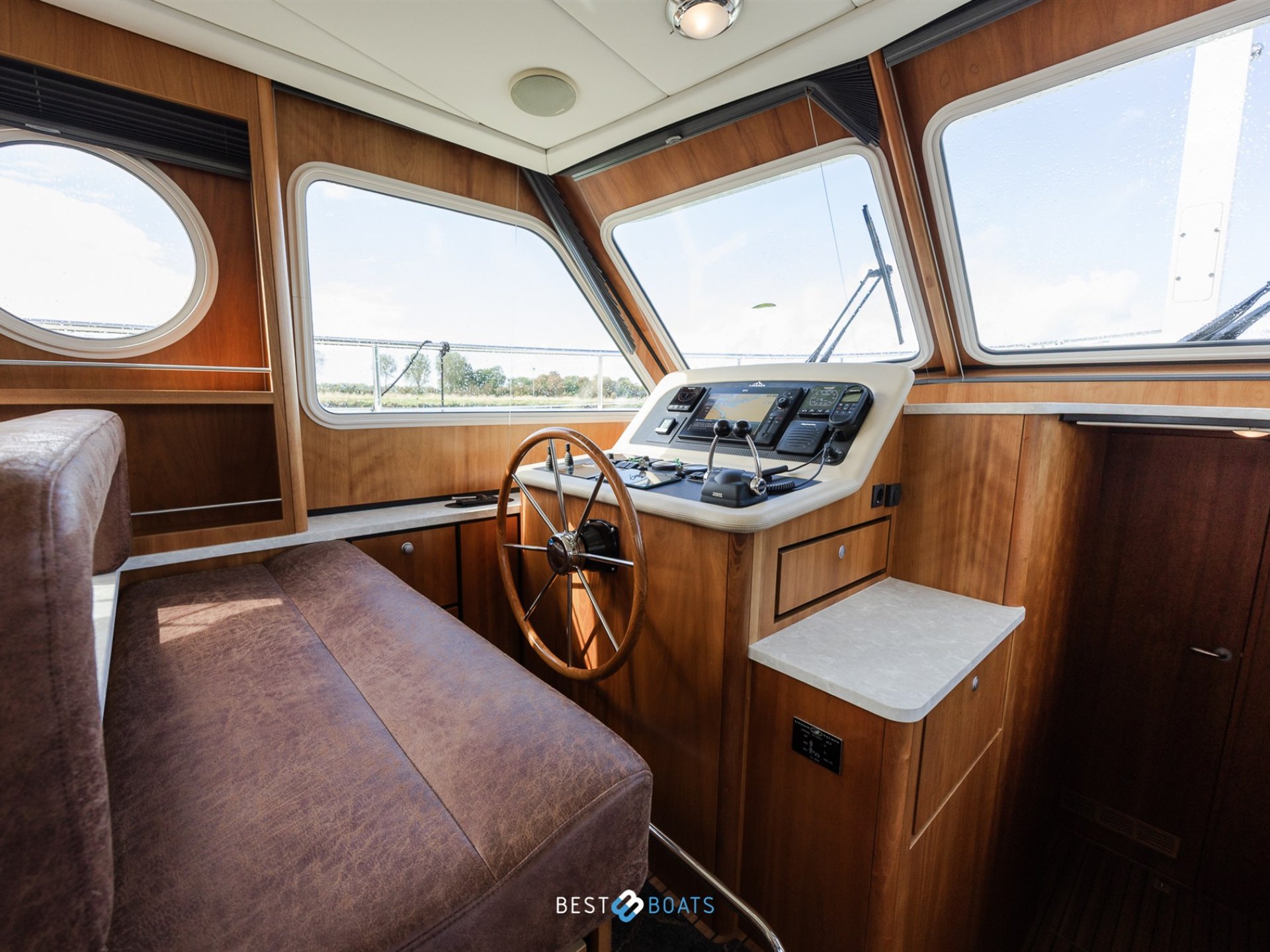 Linssen Grand Sturdy 45.9 AC Twin